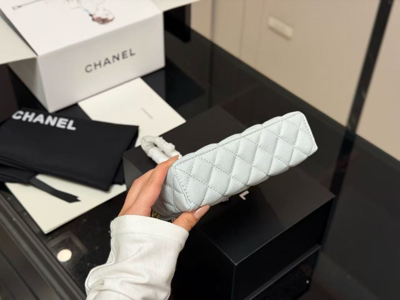 CHANE1 hoboチェーンストラップバッグ【50％割引+送料無料】