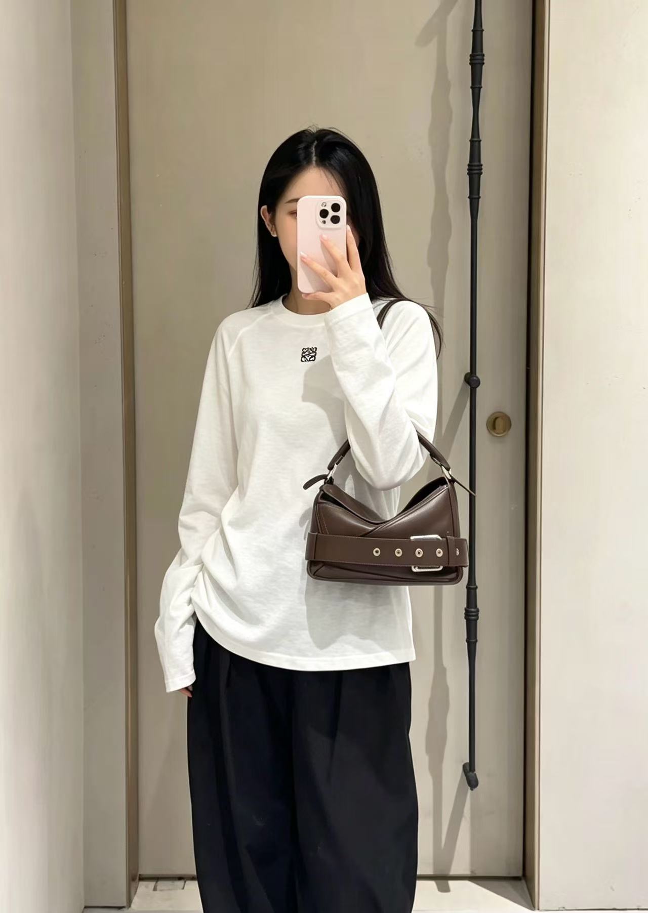 L0WEW 刺繍ロゴTシャツ【50％割引+送料無料】