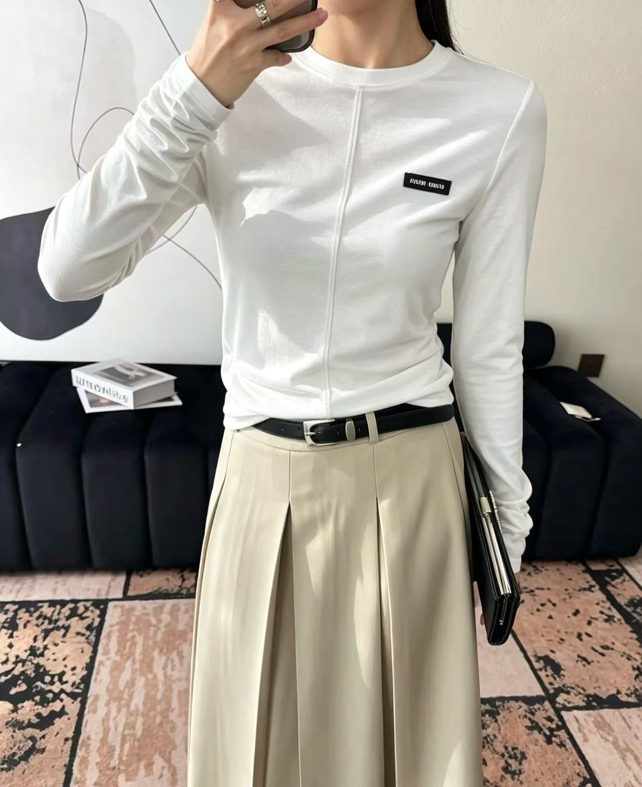 M1UM1U シンプルレター長袖Tシャツ【50％割引+送料無料】