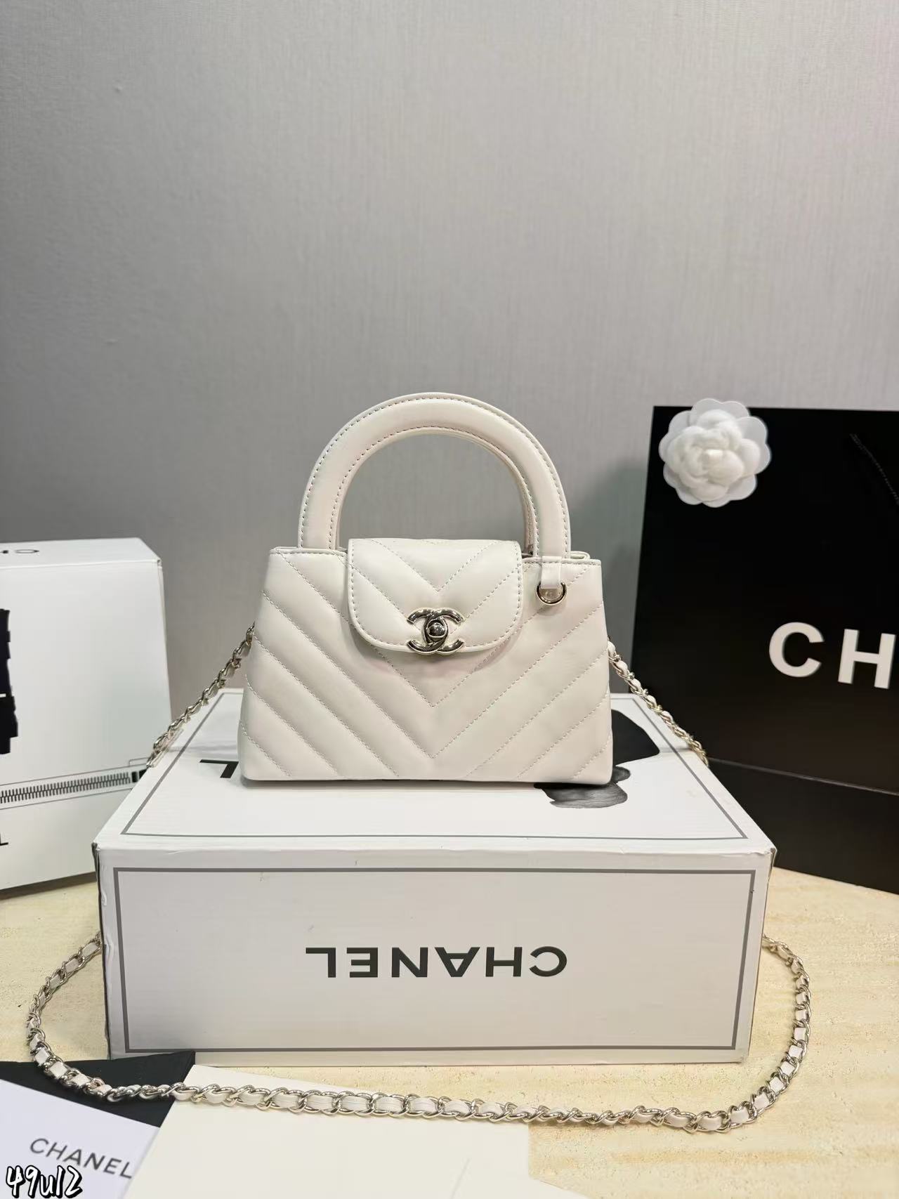 CHANE1 kellyチェーンハンドバッグ【50％割引+送料無料】