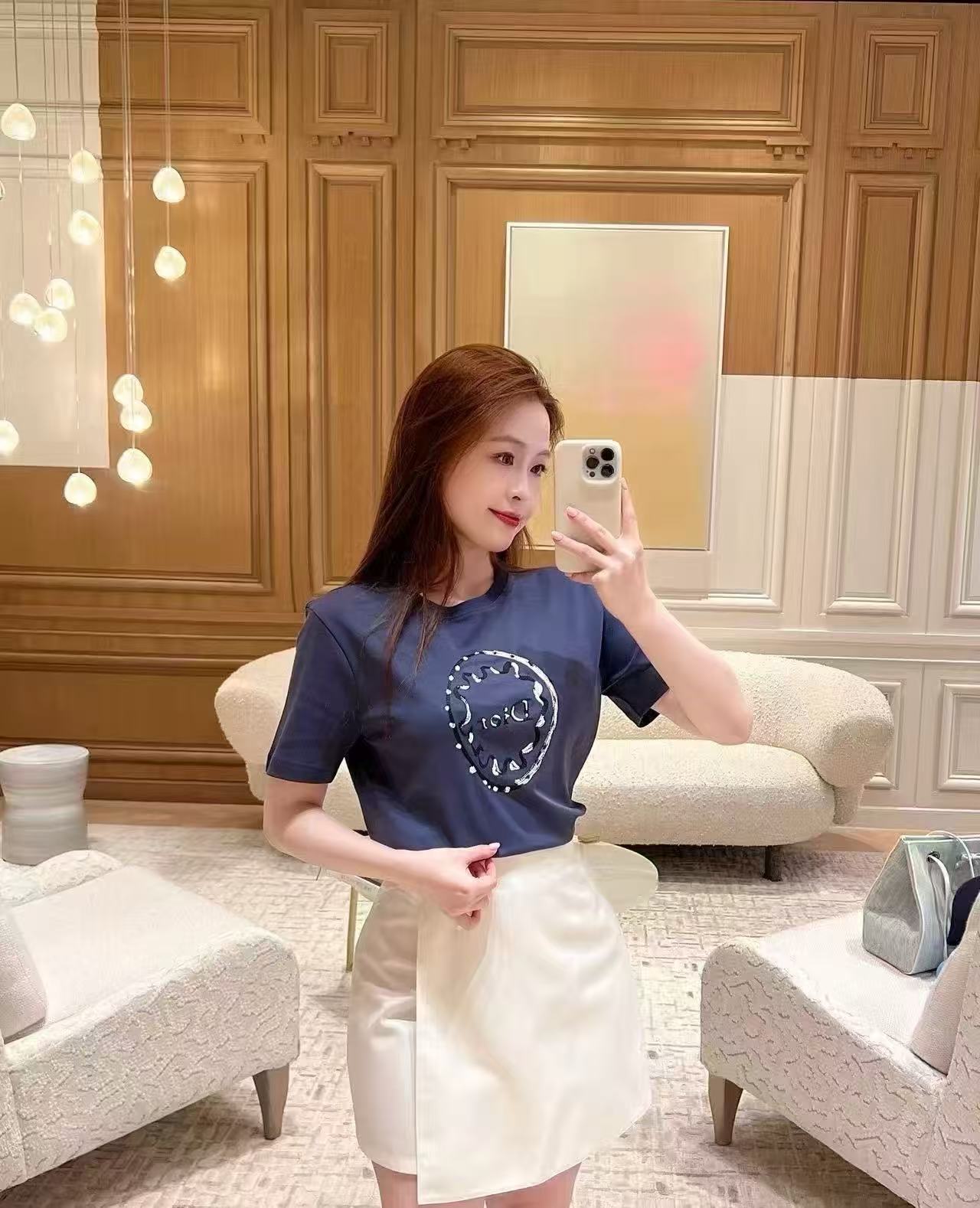 DI0R刺繍入りグラフィティ文字Tシャツ【50％割引+送料無料】