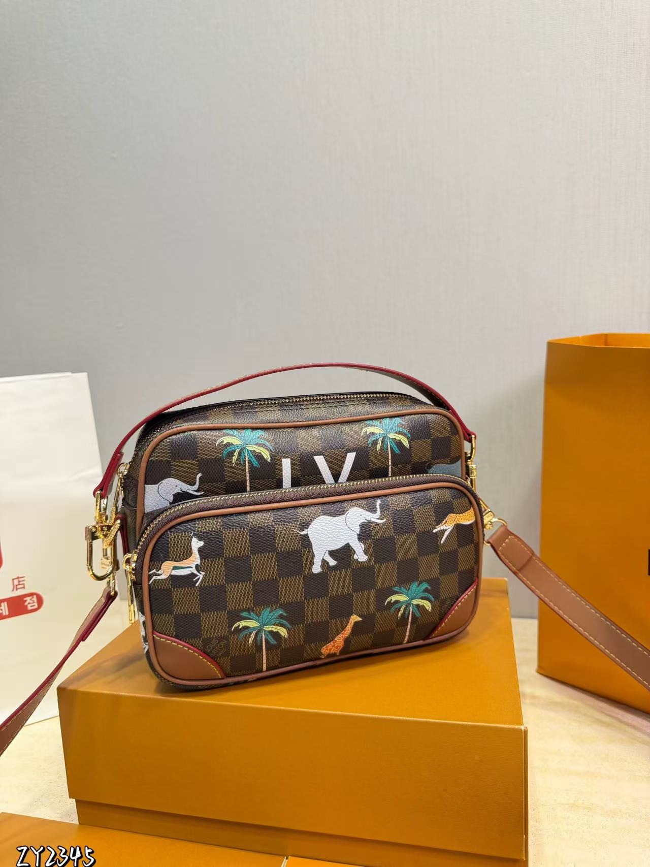 LV Monogram Archiveショルダーバッグ【50％割引+送料無料】