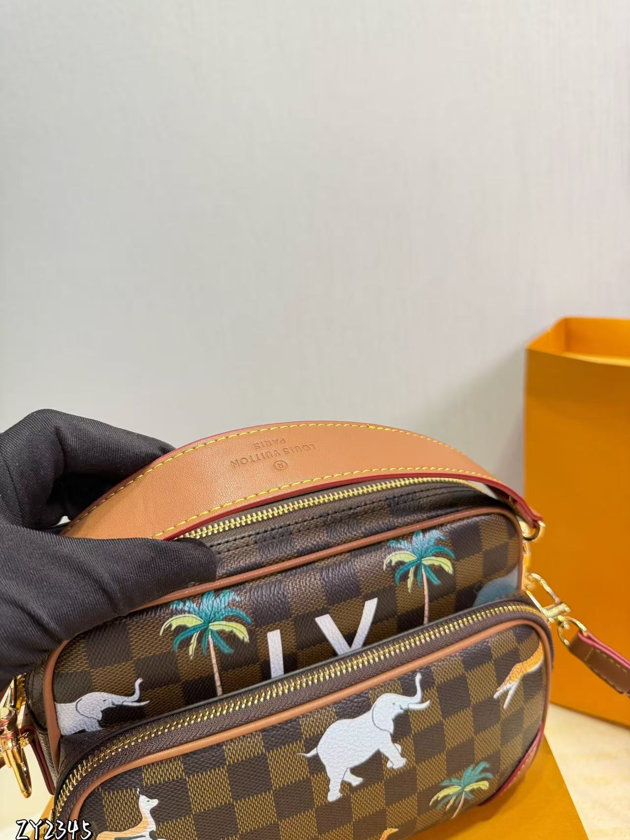 LV Monogram Archiveショルダーバッグ【50％割引+送料無料】