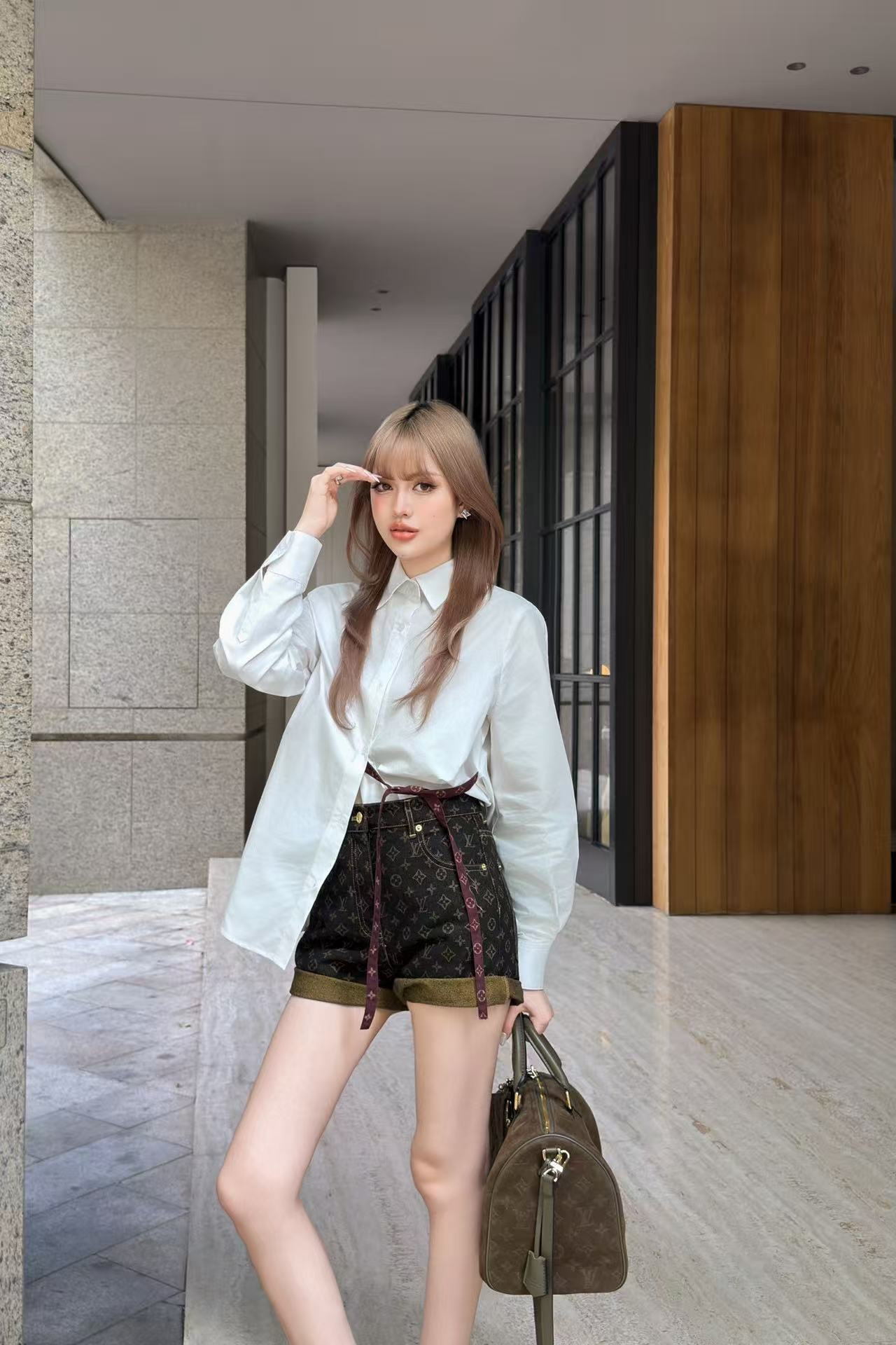 LV ミニマリスト レースアップシャツ【50％割引+送料無料】