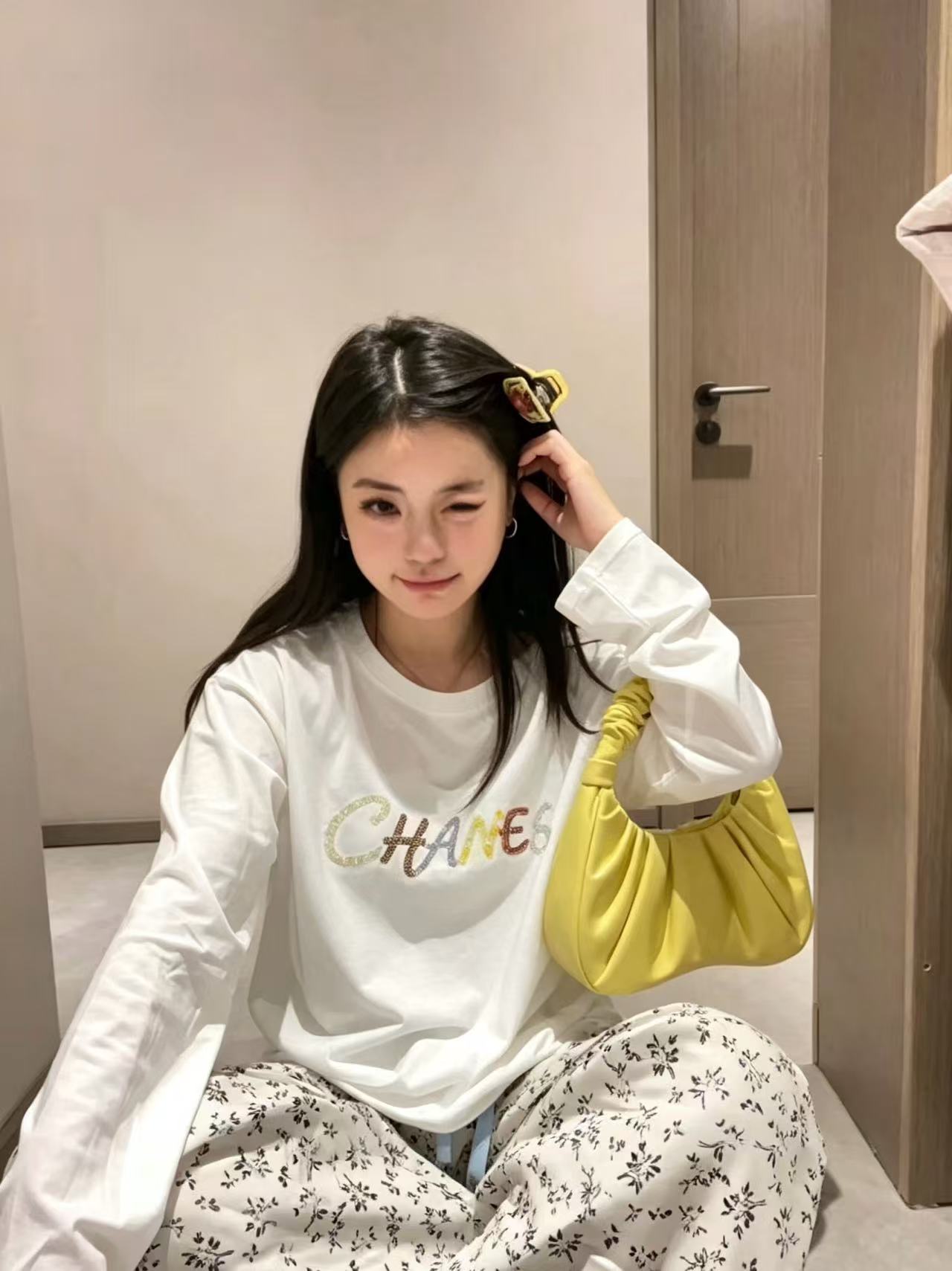 CHANE1 グラデーションレター長袖Tシャツ【50％割引+送料無料】