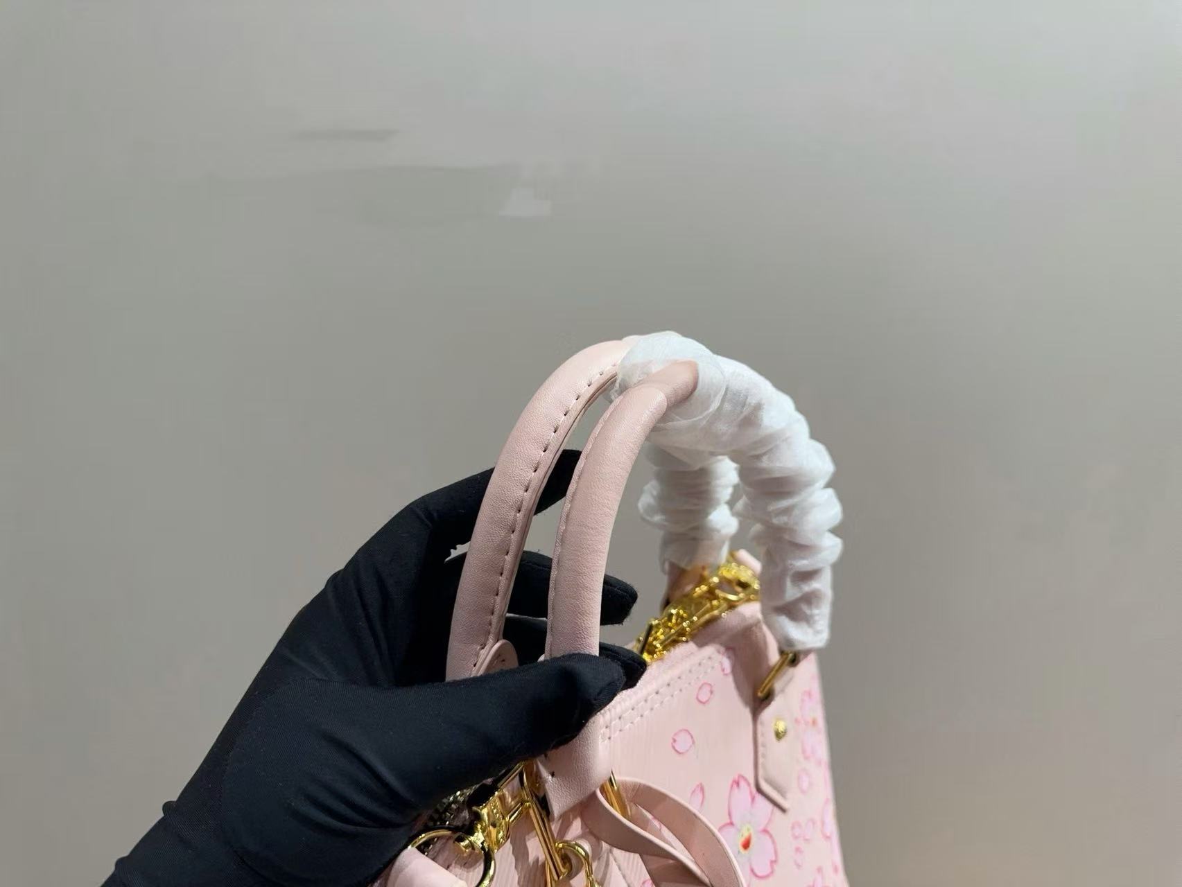 LV AImaピンクの桜柄ハンドバッグ【50％割引+送料無料】