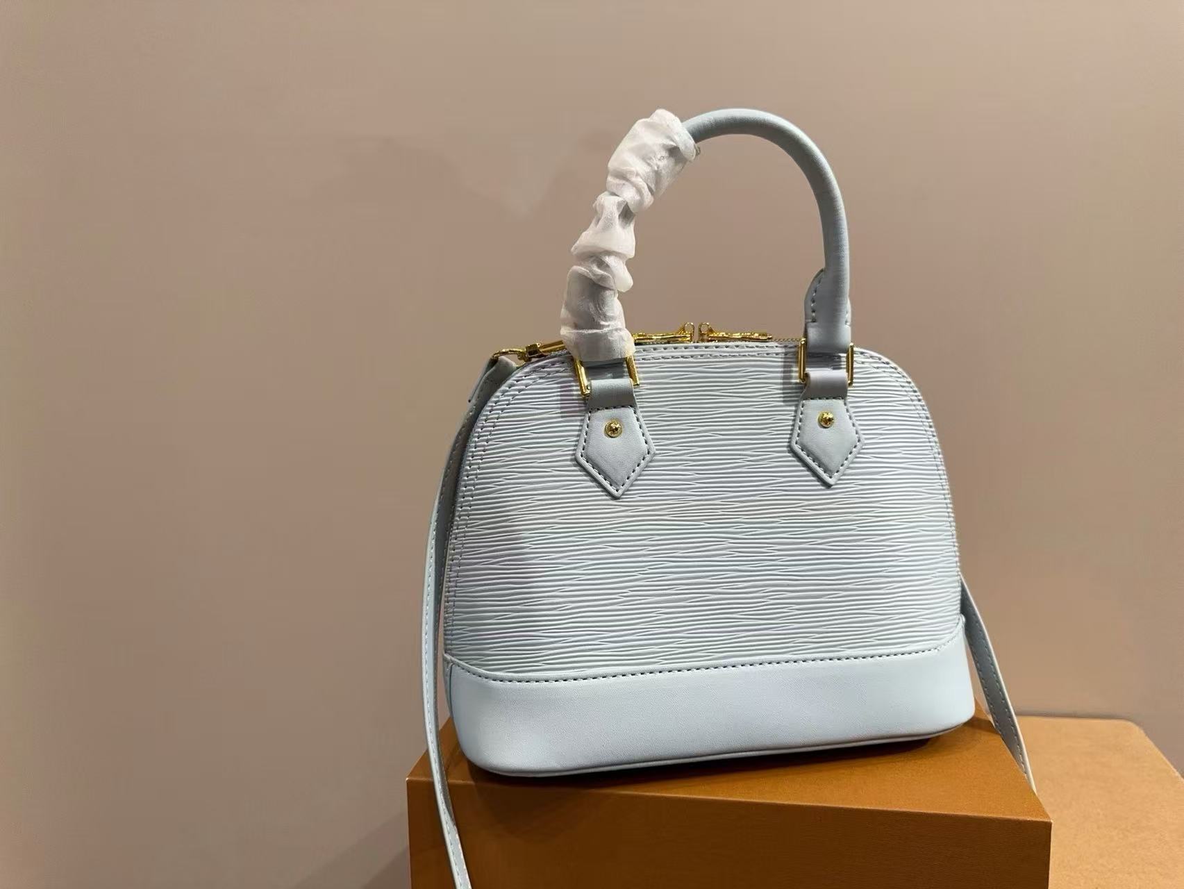 LV Alma BBハンドバッグ【50％割引+送料無料】