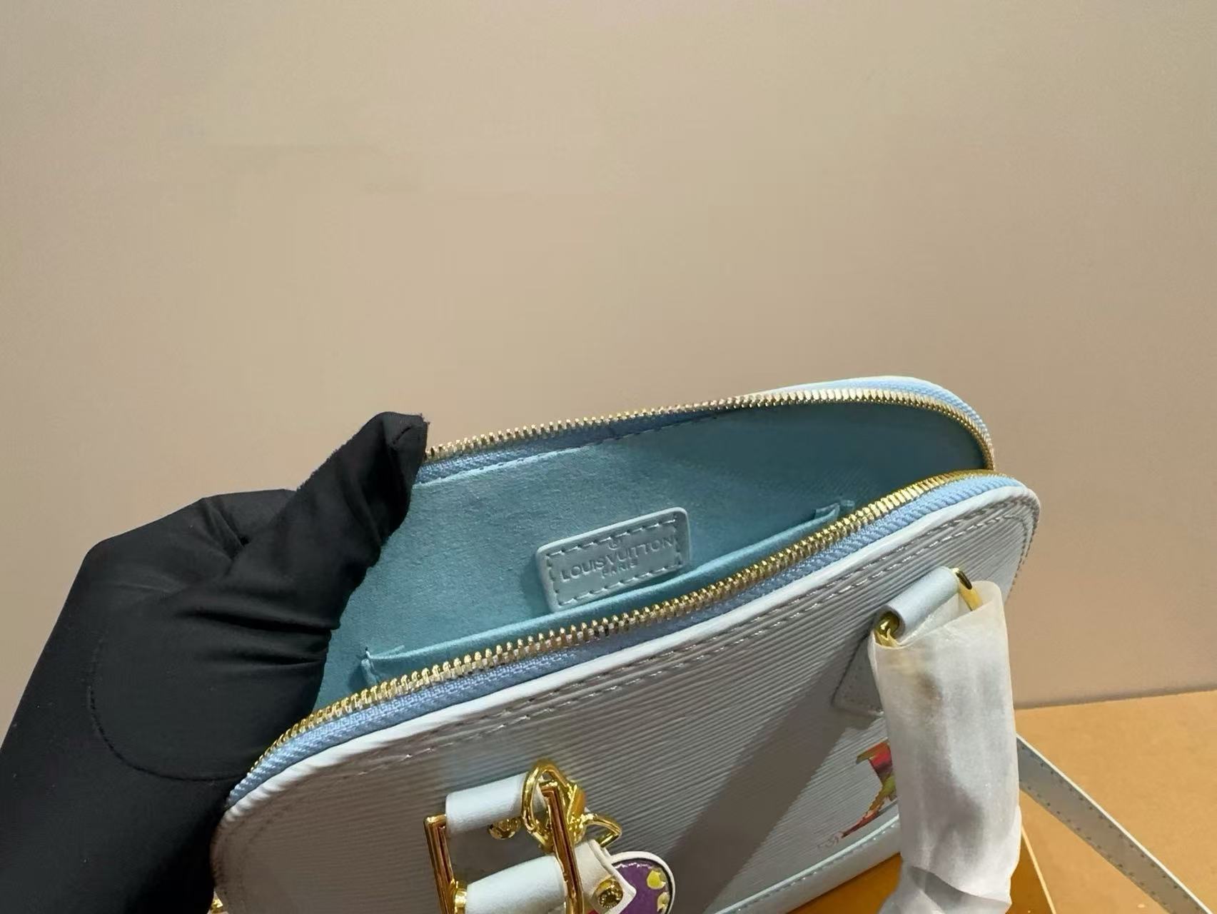 LV Alma BBハンドバッグ【50％割引+送料無料】