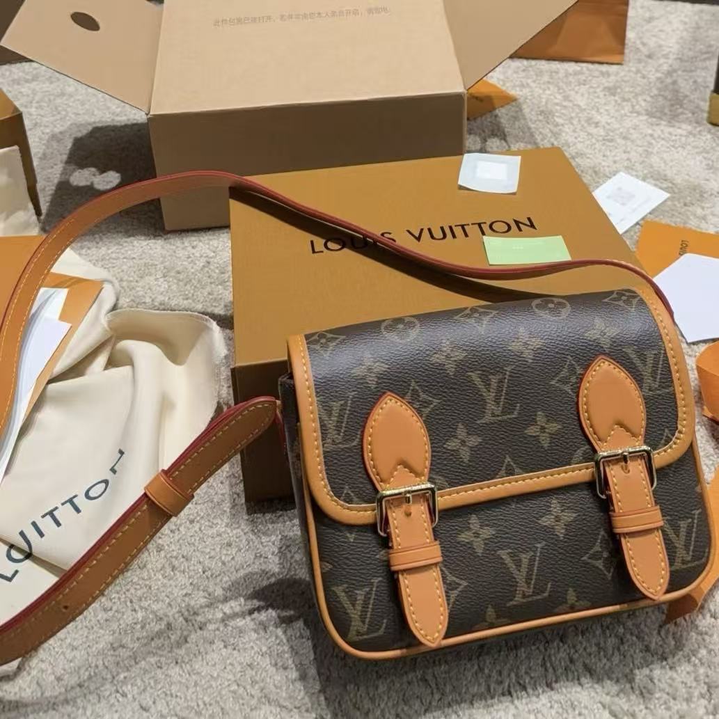 LV Mini Satchelショルダーバッグ【50％割引+送料無料】