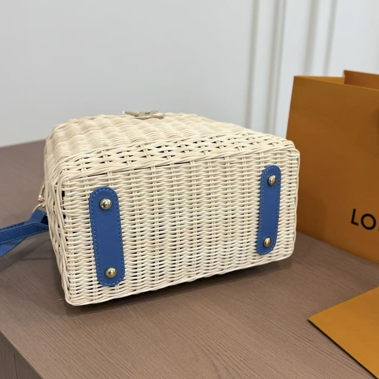 LV ウーブンラタン ハンドバッグ【50％割引+送料無料】