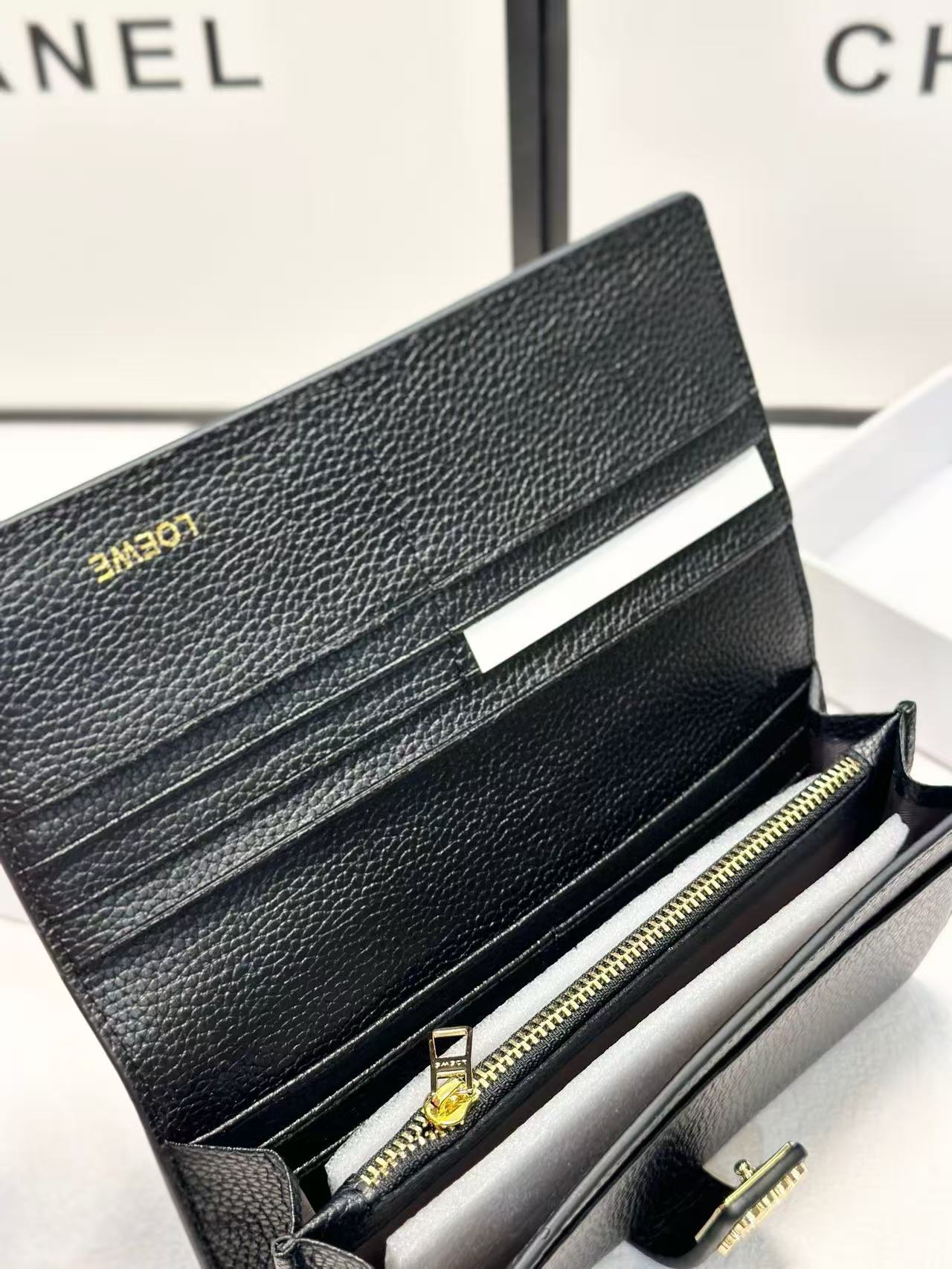 L0WEW レザー長財布【50％割引+送料無料】