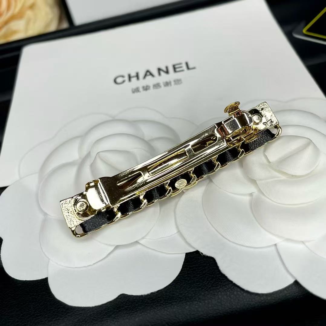 CHANE1 ダブルC レザーブローチ【50％割引+送料無料】