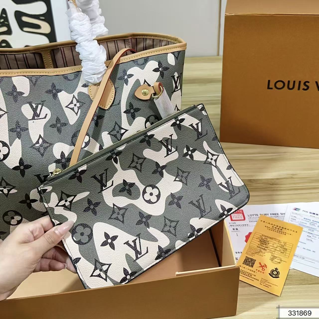 LV Neverfullショッピングバッグ【50％割引+送料無料】