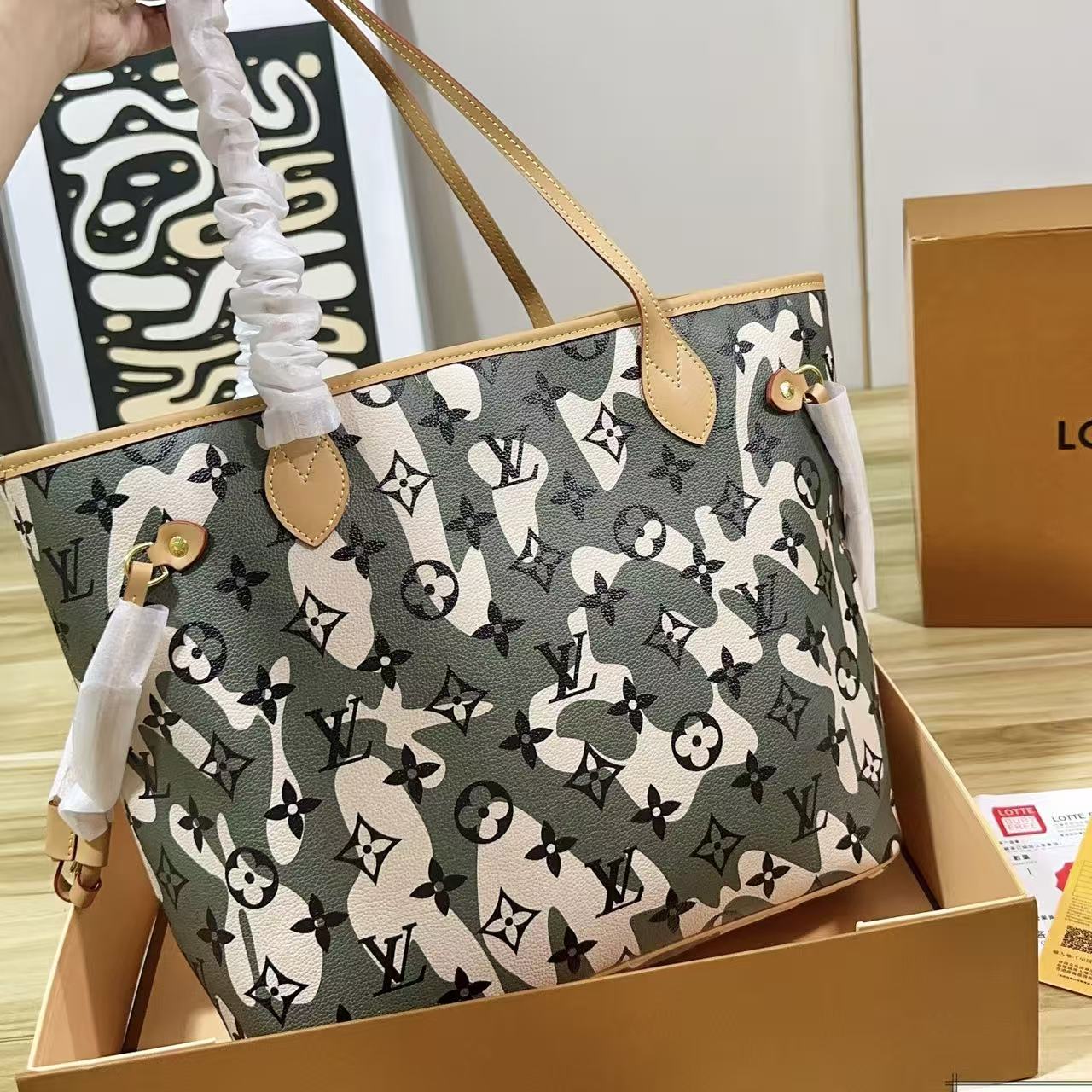LV Neverfullショッピングバッグ【50％割引+送料無料】