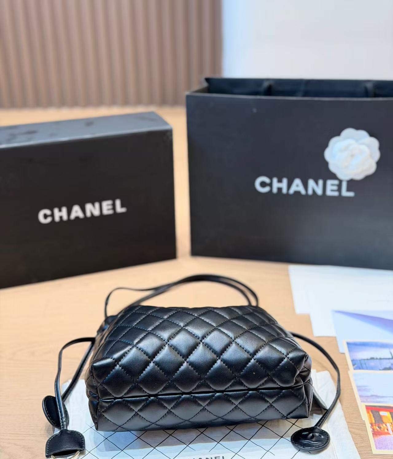 CHANE1 ドローストリング ラムスキン ハンドバッグ【50％割引+送料無料】