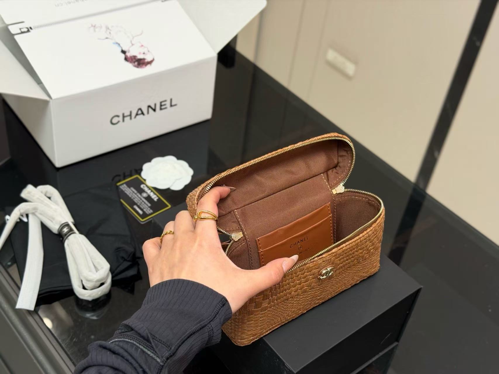CHANE1 ダブルC ストローチェーンバッグ【50％割引+送料無料】