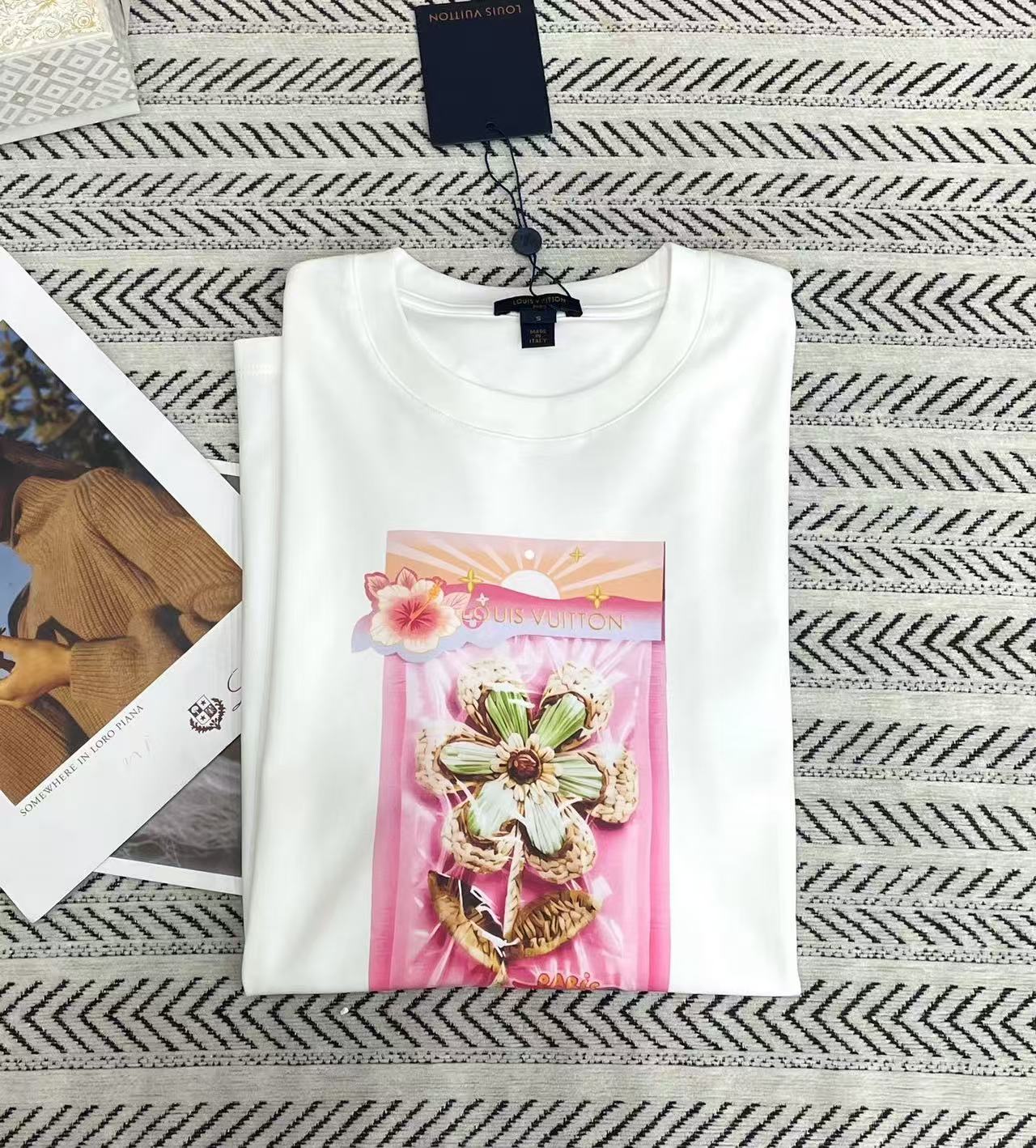 LV フローラルTシャツ【50％割引+送料無料】