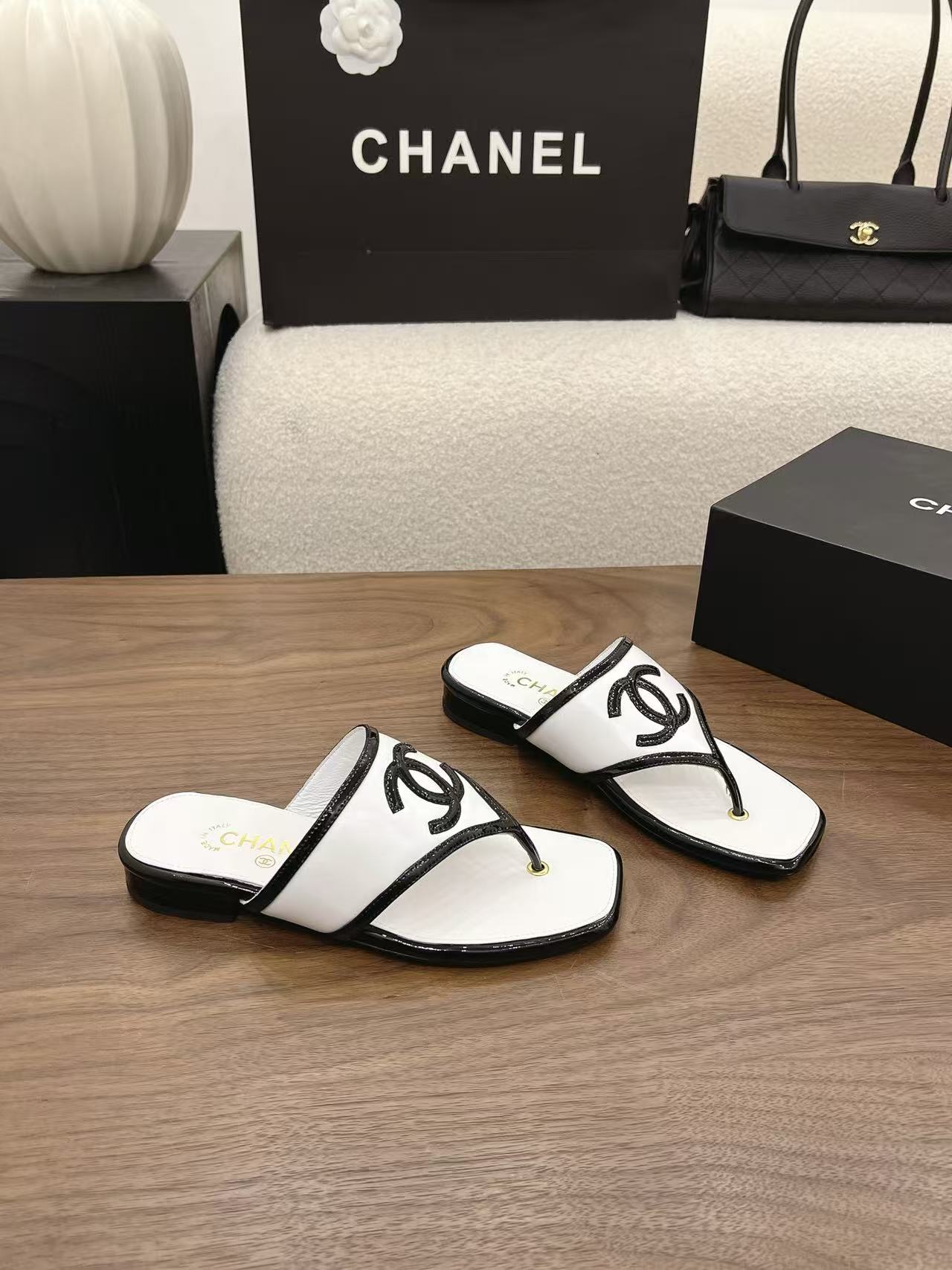 CHANE1 高品質ダブルCスリッパ【50％割引+送料無料】