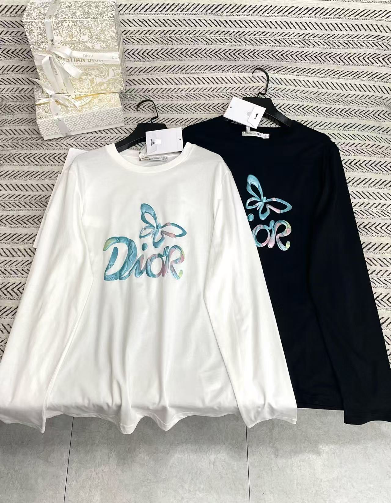 DI0Rバタフライ・レター 長袖Tシャツ【50％割引+送料無料】