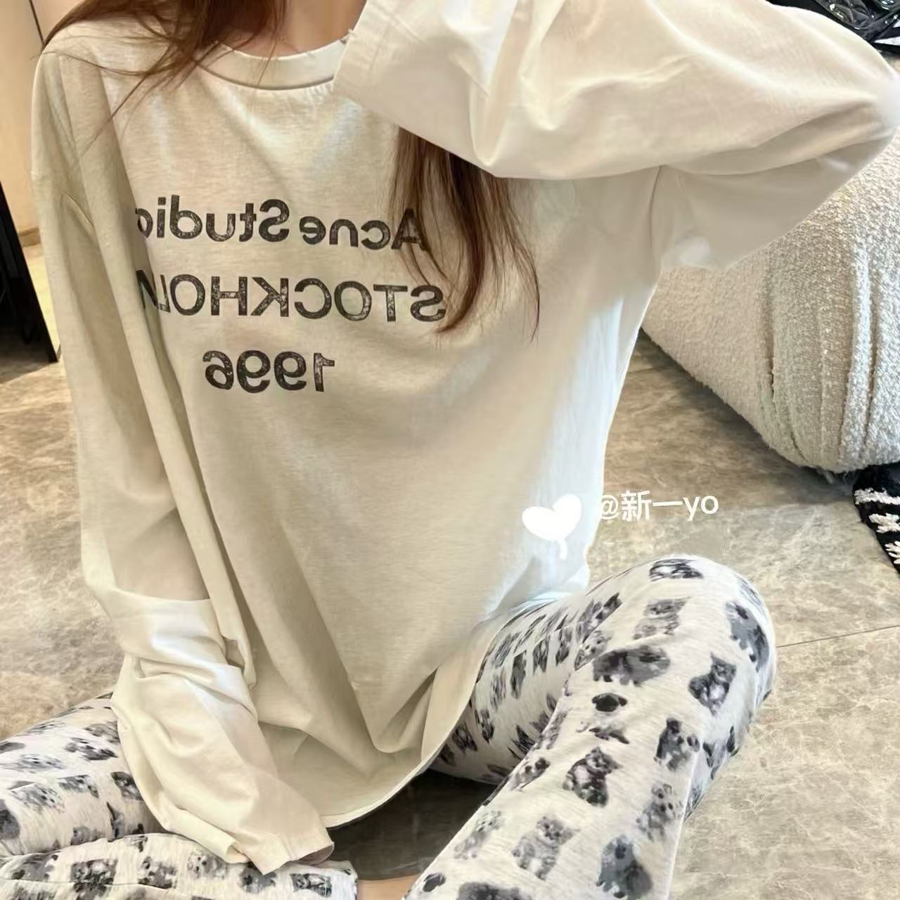 Acne Studios長袖レターTシャツ【50％割引+送料無料】