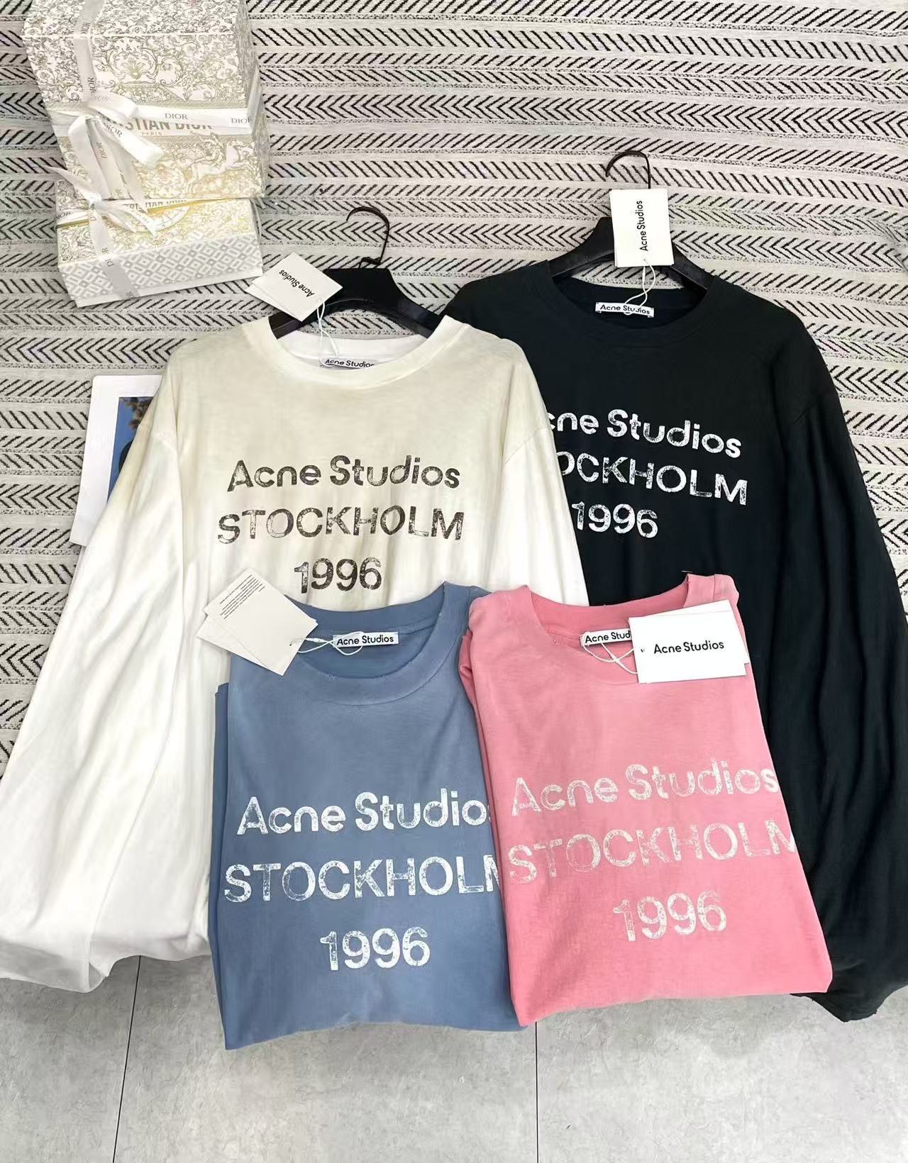 Acne Studios長袖レターTシャツ【50％割引+送料無料】