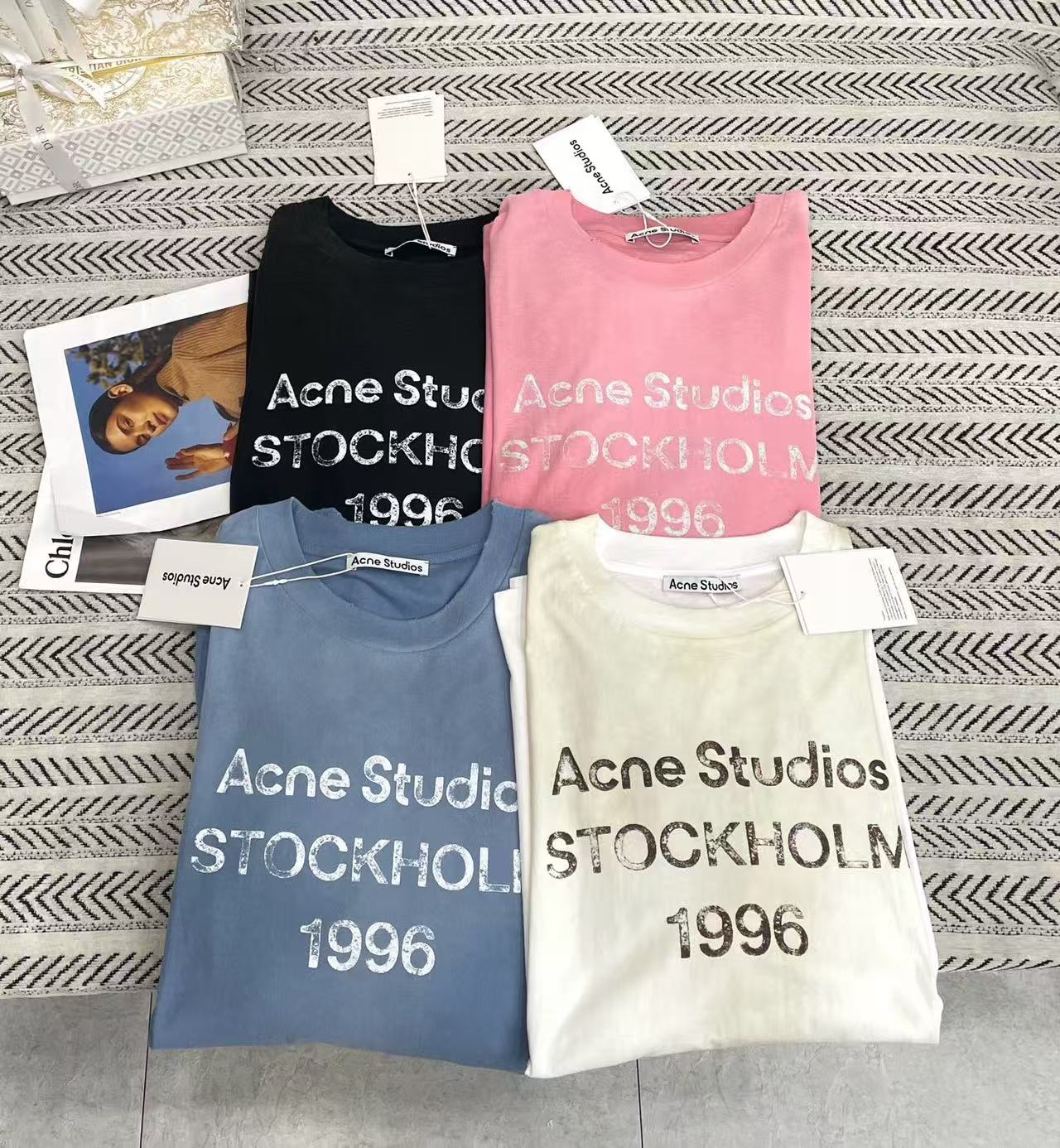 Acne Studios長袖レターTシャツ【50％割引+送料無料】