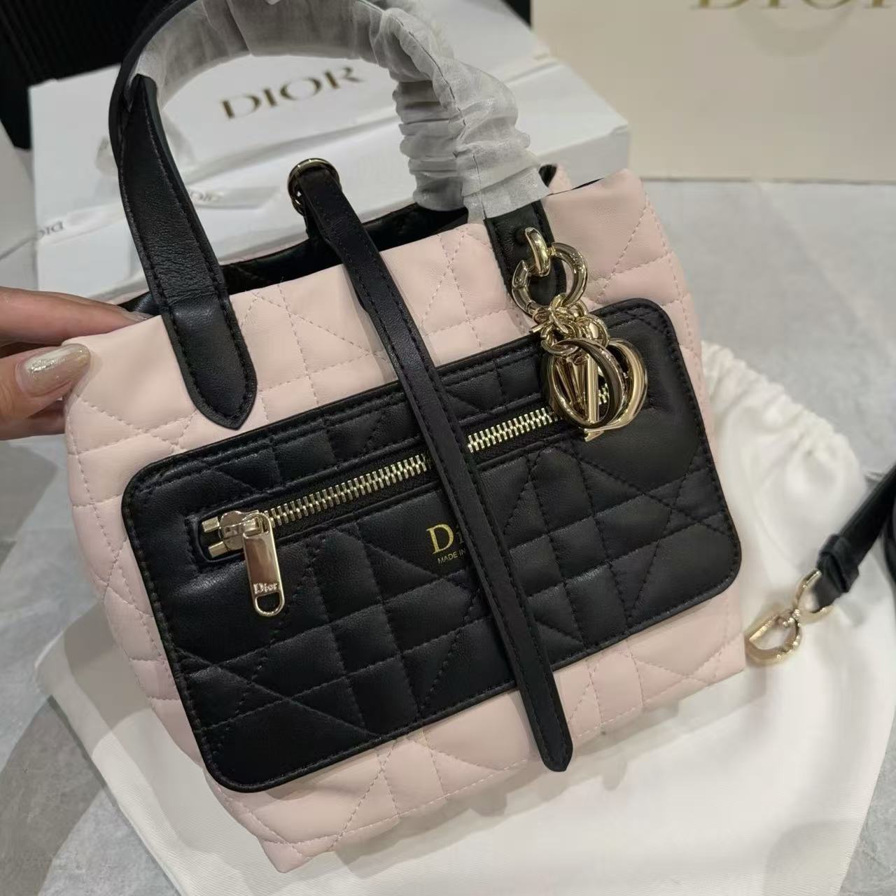 DI0R Toujoursハンドバッグ【50％割引+送料無料】