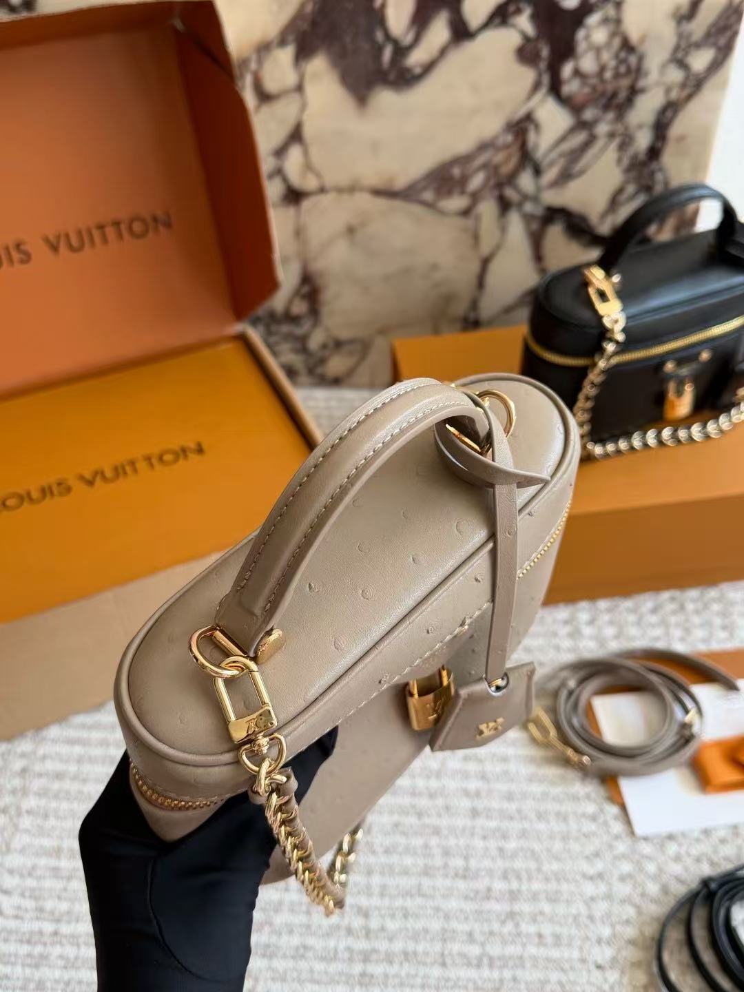 LV チェーン ハンドバッグ【50％割引+送料無料】