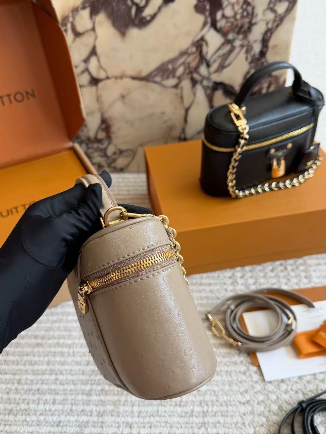 LV チェーン ハンドバッグ【50％割引+送料無料】