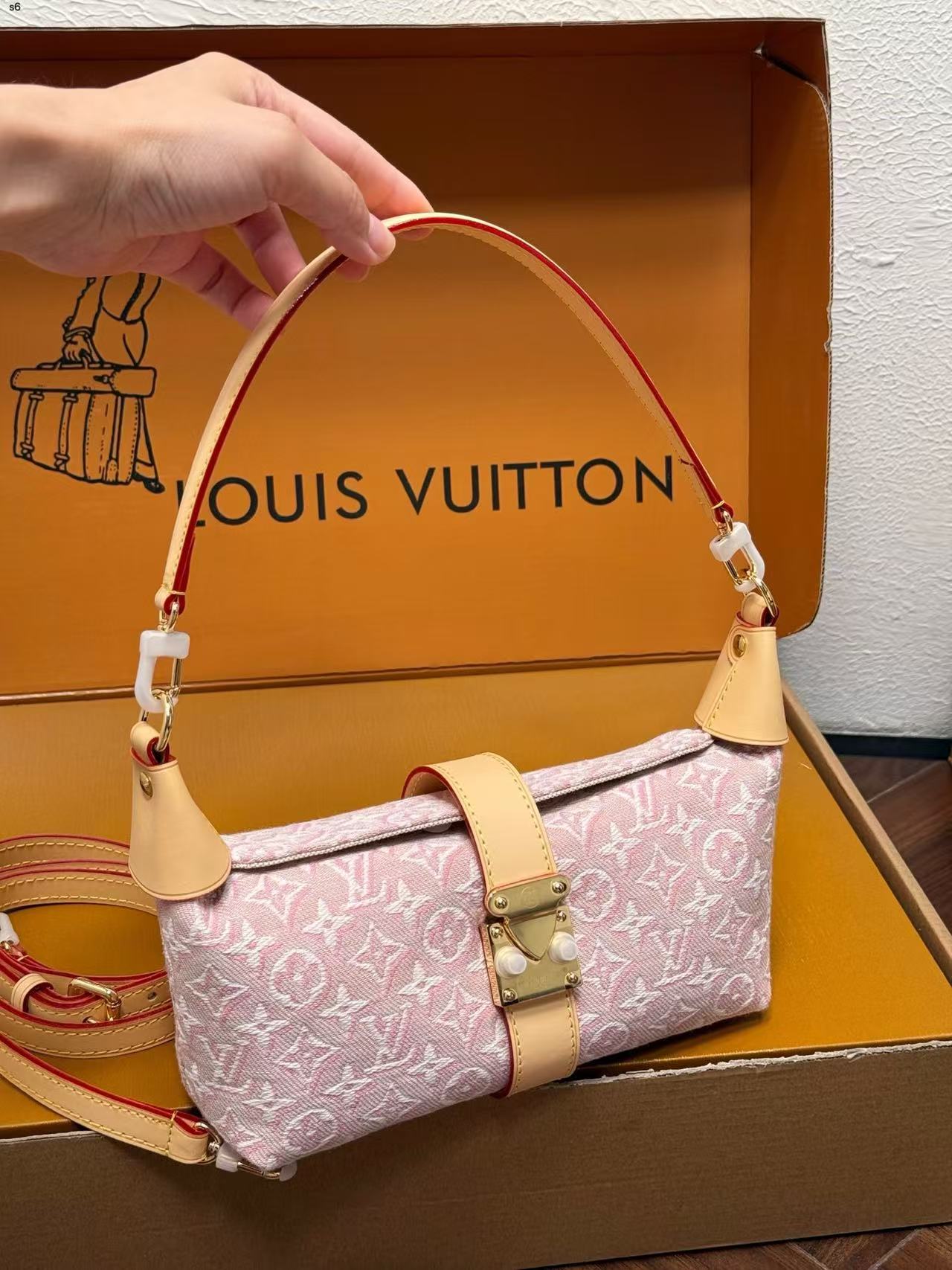 LV Monogramハンドバッグ【50％割引+送料無料】