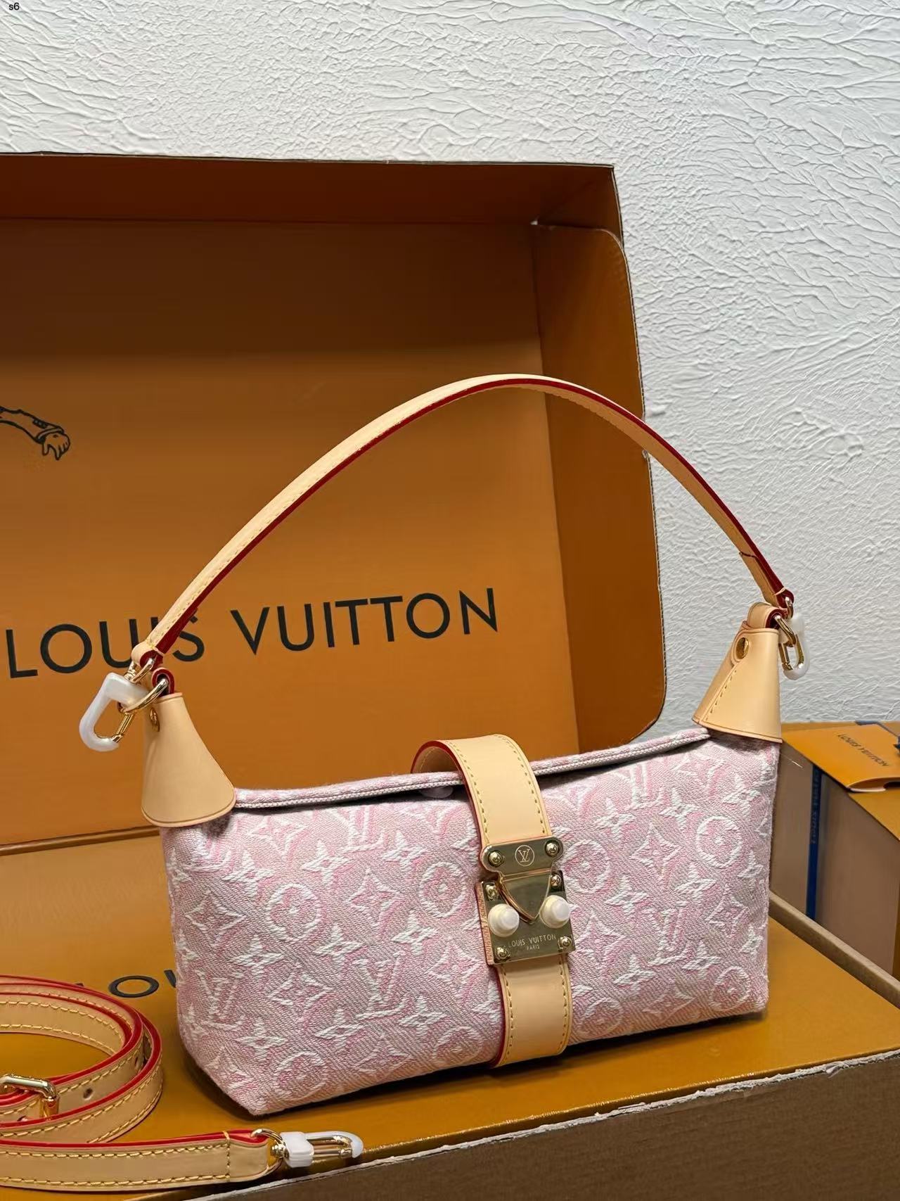 LV Monogramハンドバッグ【50％割引+送料無料】