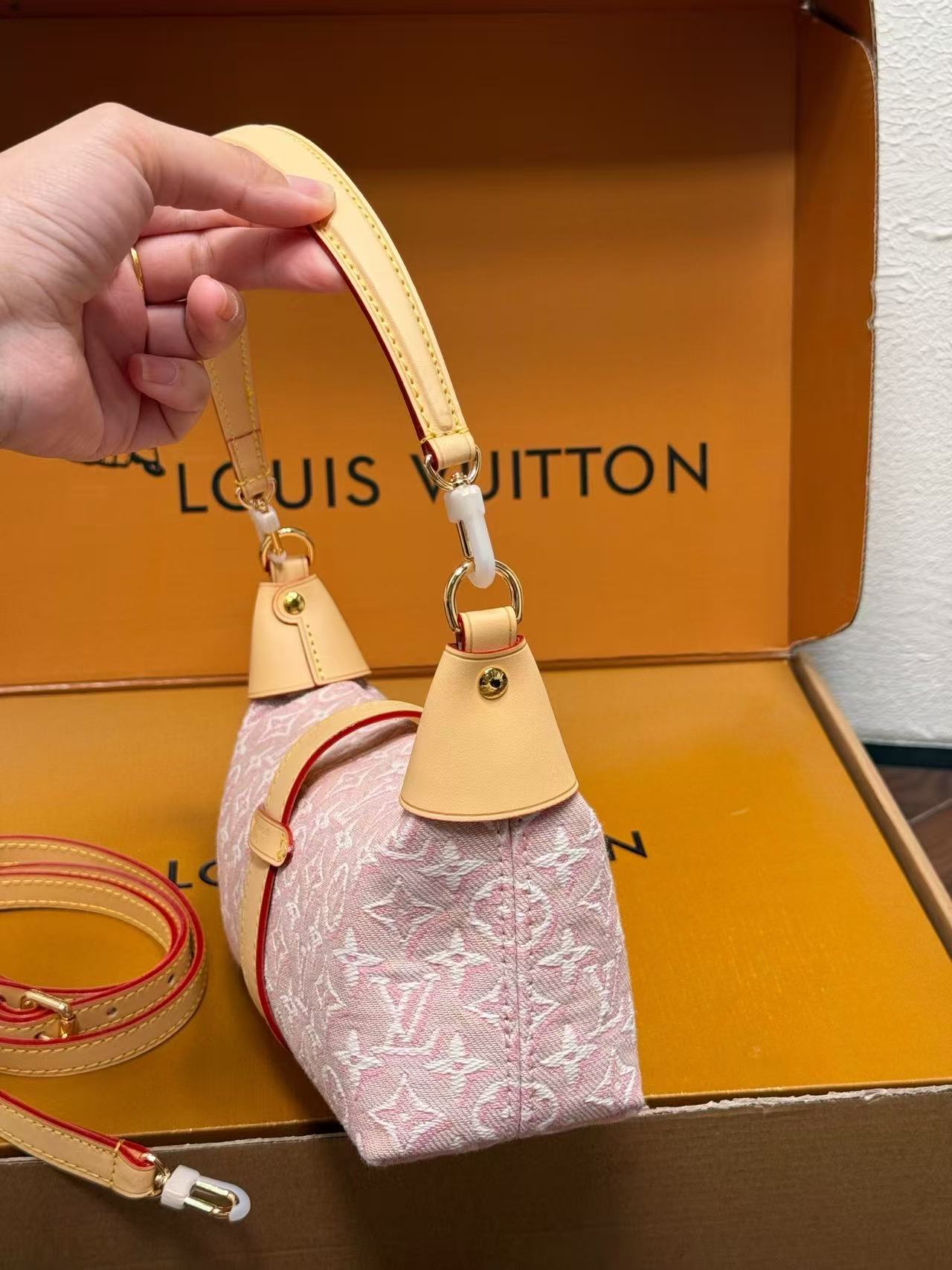 LV Monogramハンドバッグ【50％割引+送料無料】