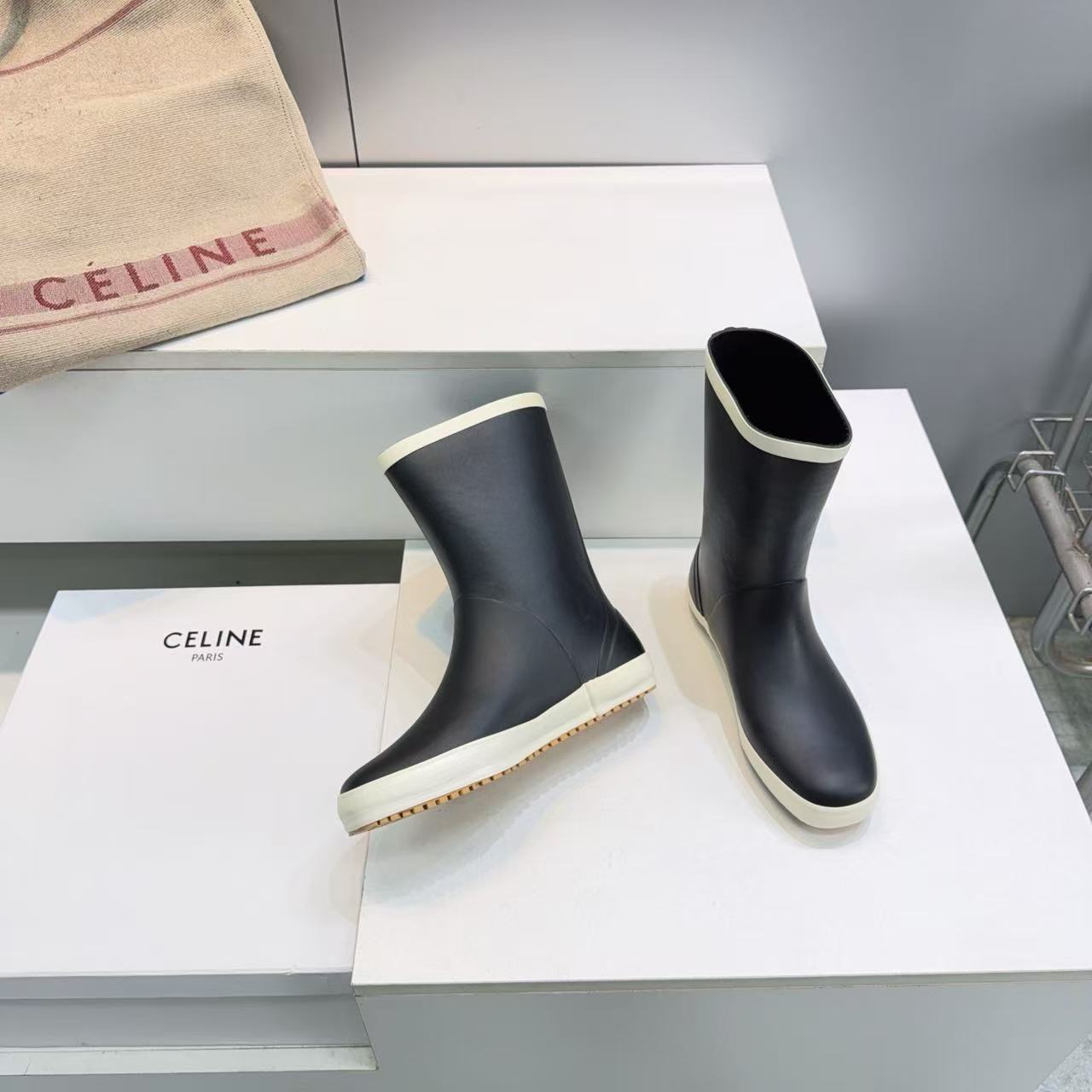 CEL1NE 高品質シンプルレインブーツ【50％割引+送料無料】