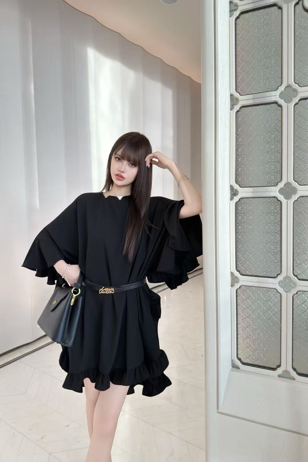 LV ルーズフィット ラッフルドレス【50％割引+送料無料】