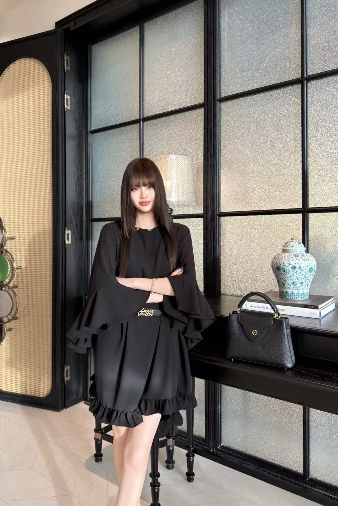 LV ルーズフィット ラッフルドレス【50％割引+送料無料】
