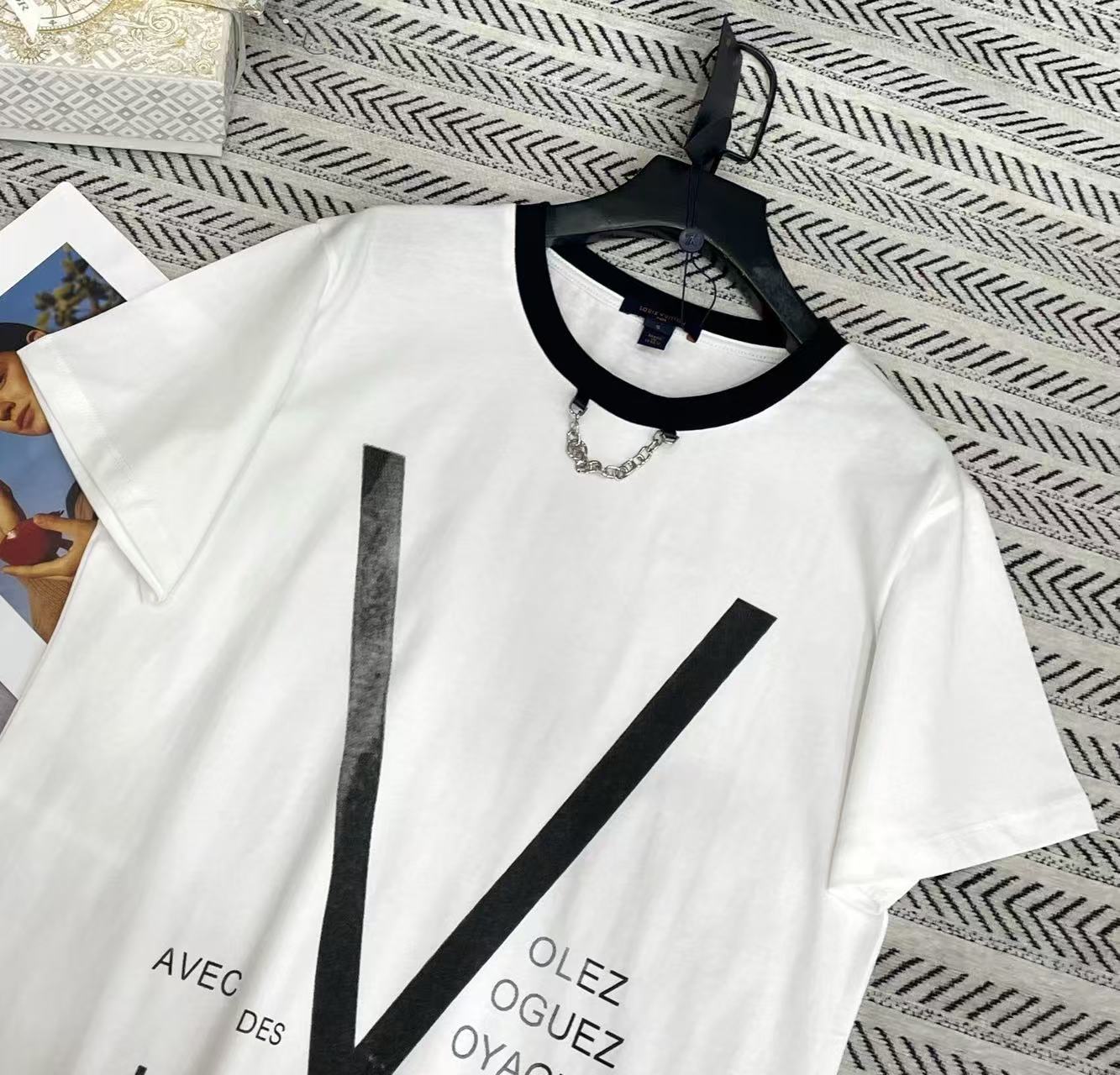 LV チェーンレター Tシャツ【50％割引+送料無料】