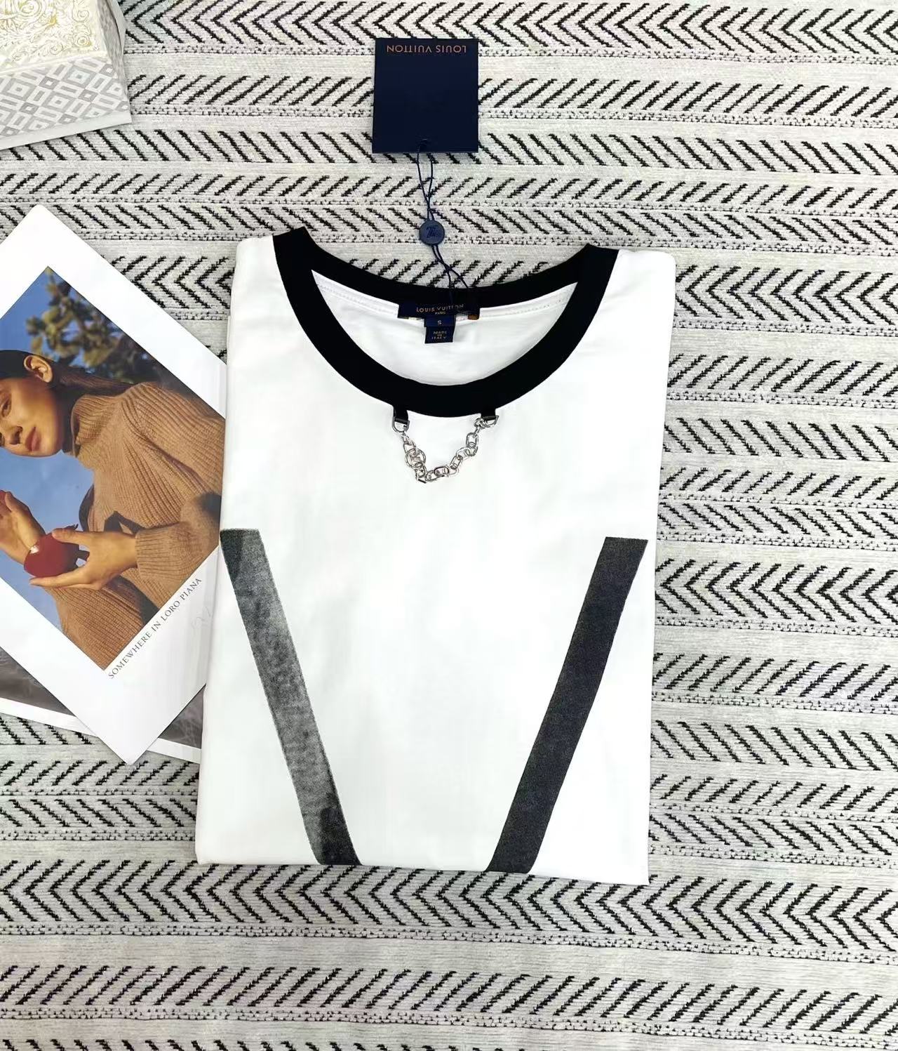 LV チェーンレター Tシャツ【50％割引+送料無料】