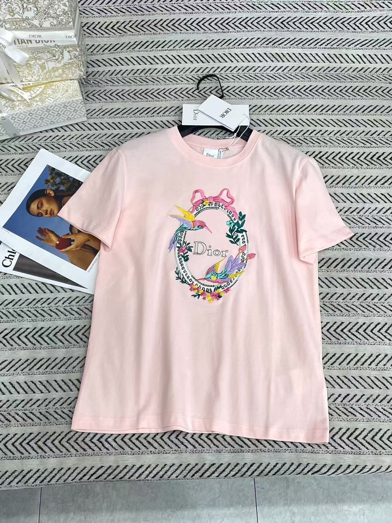 DI0R刺繍入りレターTシャツ【50％割引+送料無料】