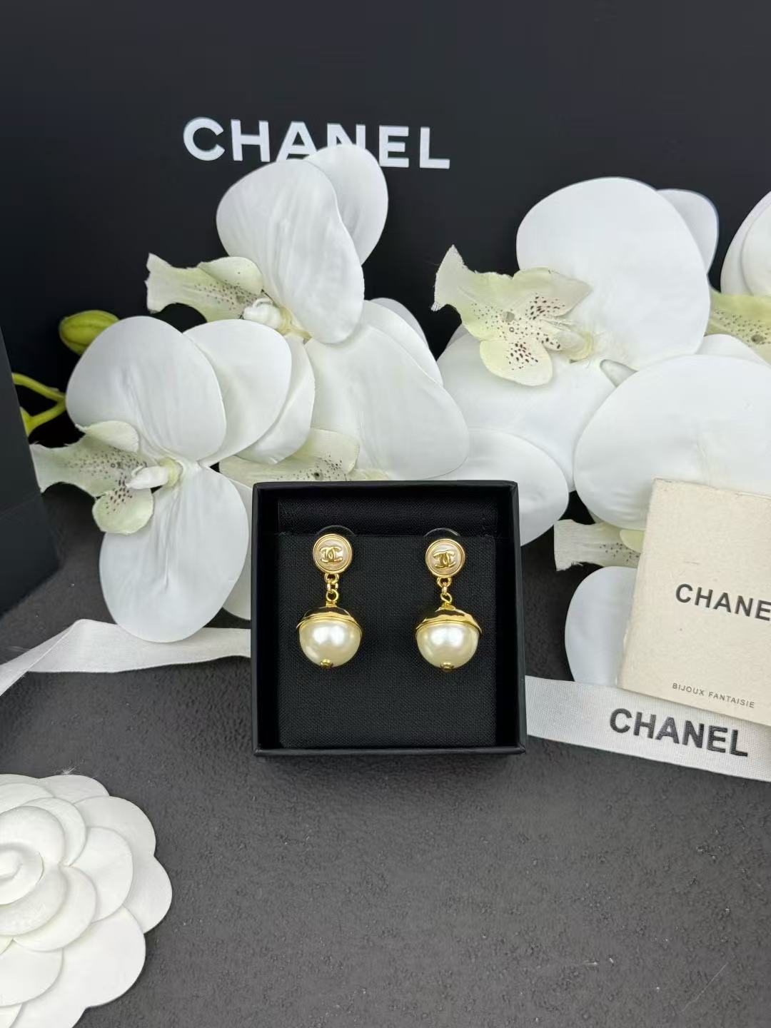 CHANE1 ダブルCパールスタッドピアス【50％割引+送料無料】