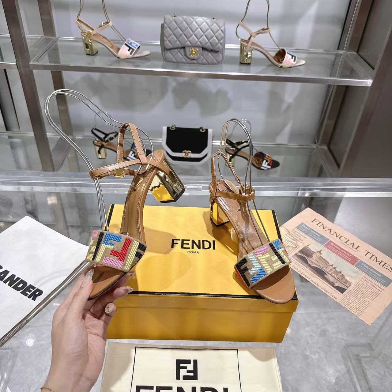 FEND1 高品質FFシープスキンハイヒールサンダル【50％割引+送料無料】
