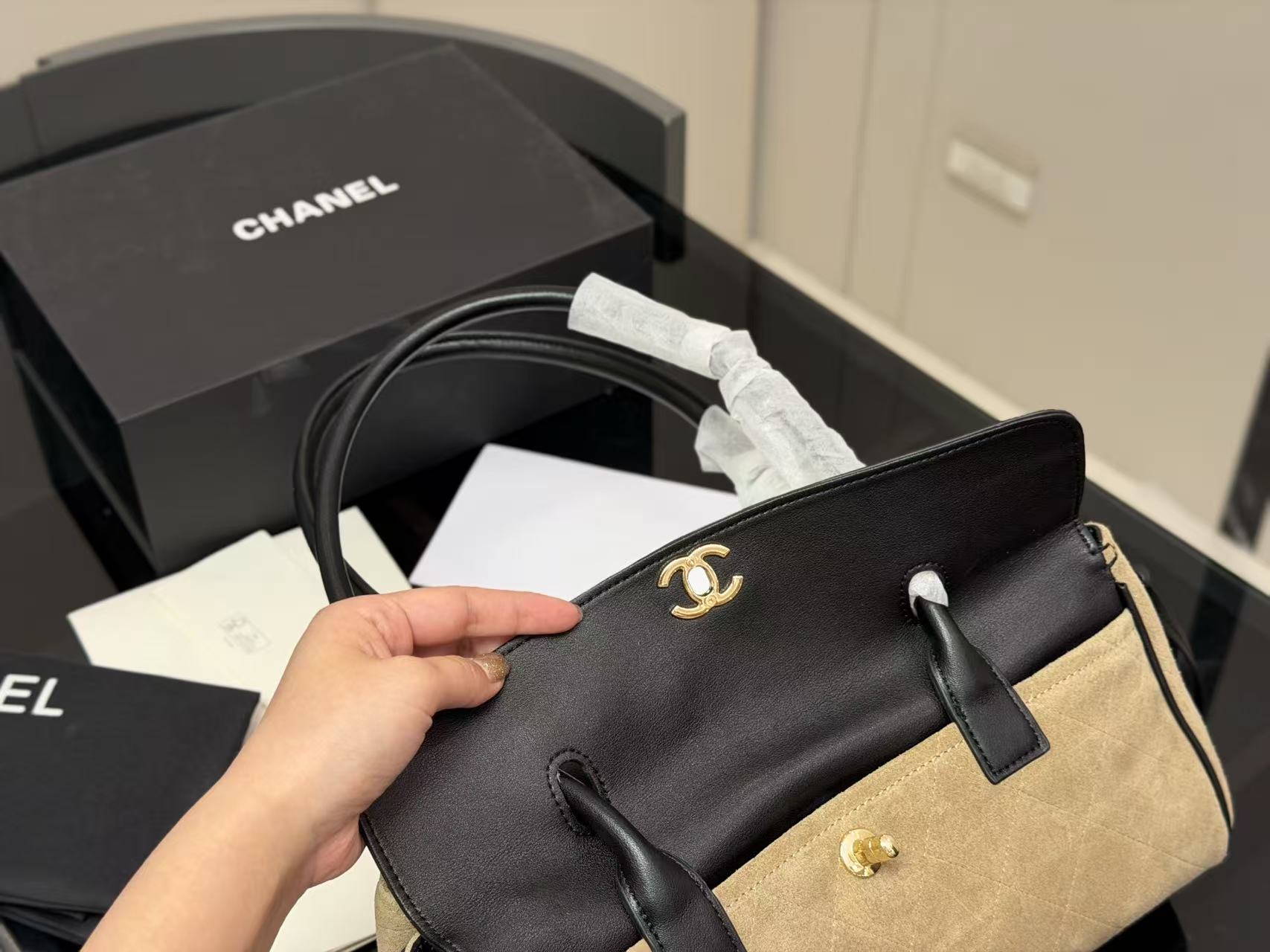 CHANE1 鹿革製ダブルCアンダーアームバッグ【50％割引+送料無料】