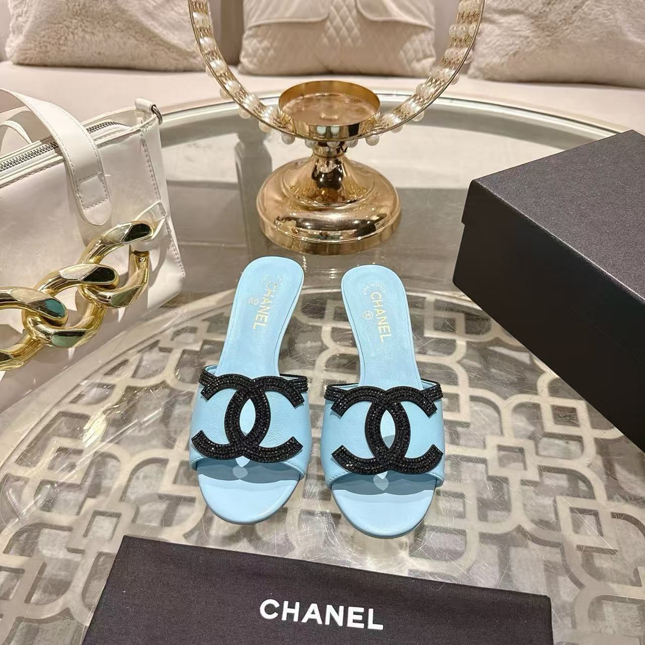 CHANE1 高品質ダブルC中空ローヒールシューズ【50％割引+送料無料】