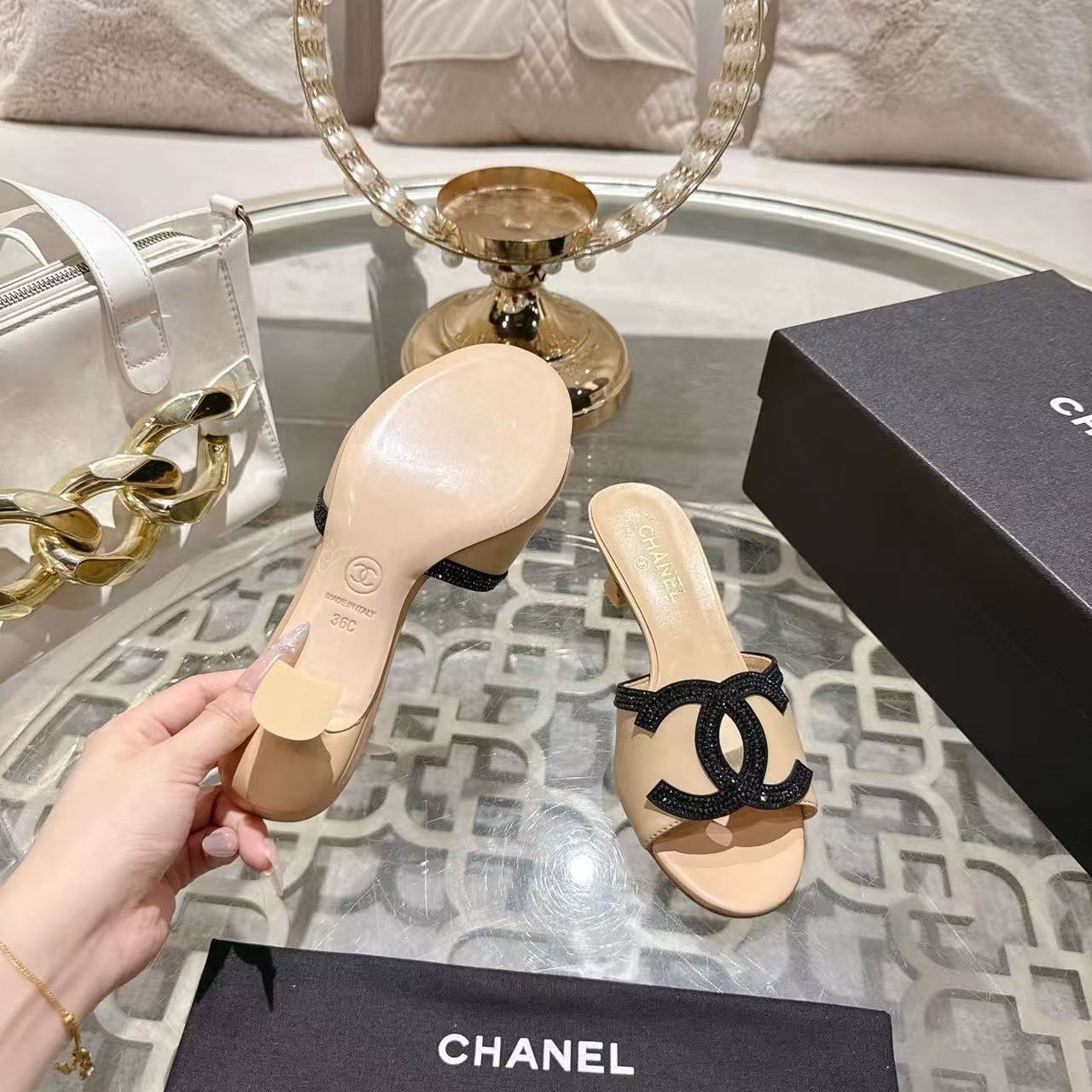 CHANE1 高品質ダブルC中空ローヒールシューズ【50％割引+送料無料】