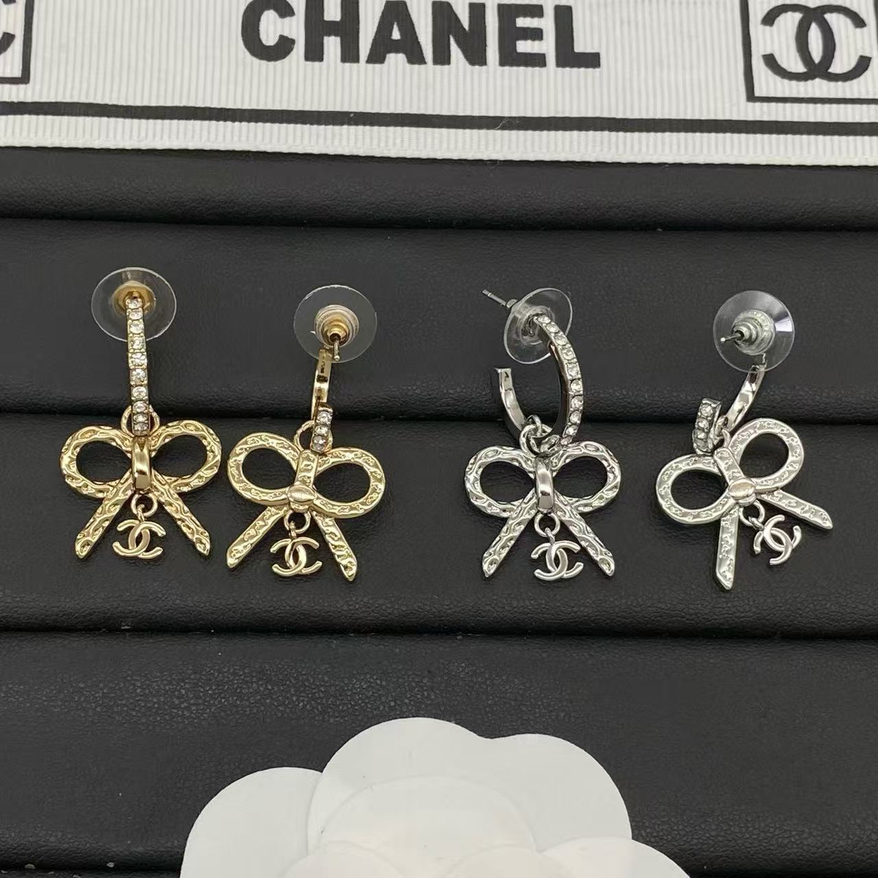 CHANE1 ダブルC ダイヤモンドフープピアス【50％割引+送料無料】