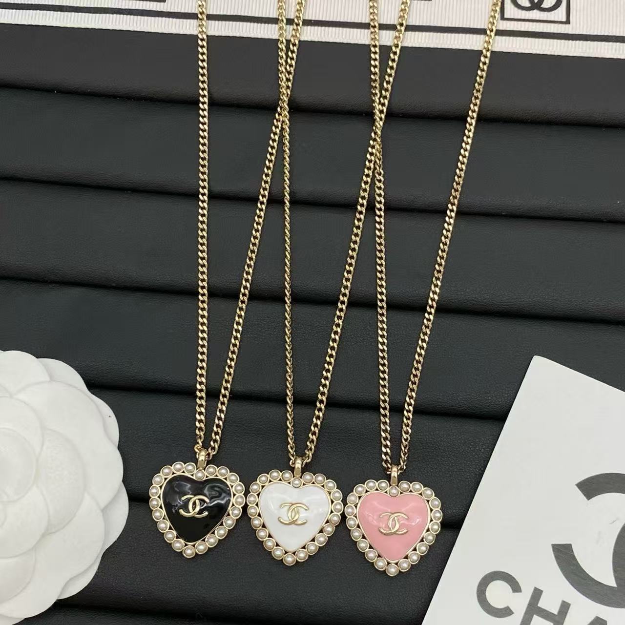 CHANE1 ダブルCハートパールネックレス【50％割引+送料無料】