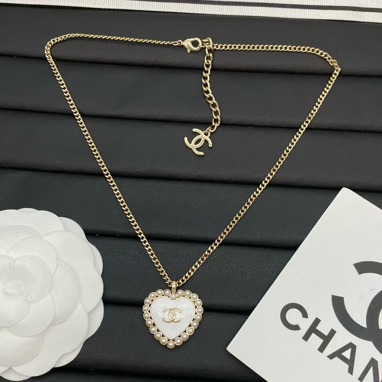 CHANE1 ダブルCハートパールネックレス【50％割引+送料無料】