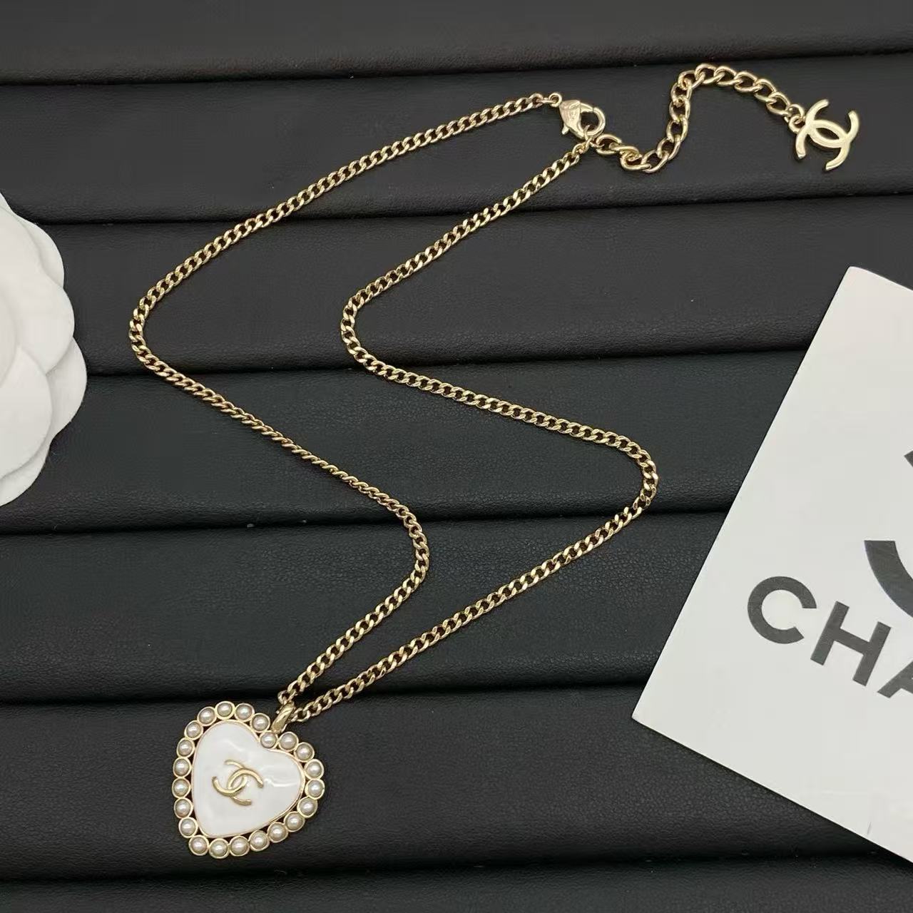 CHANE1 ダブルCハートパールネックレス【50％割引+送料無料】