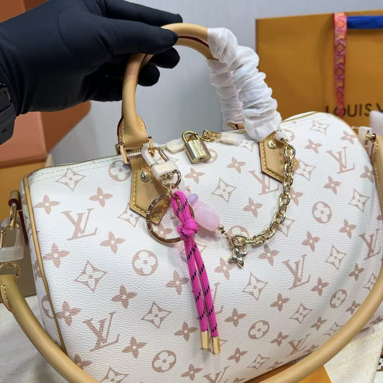 LV SoftSpeedyハンドバッグ【50％割引+送料無料】