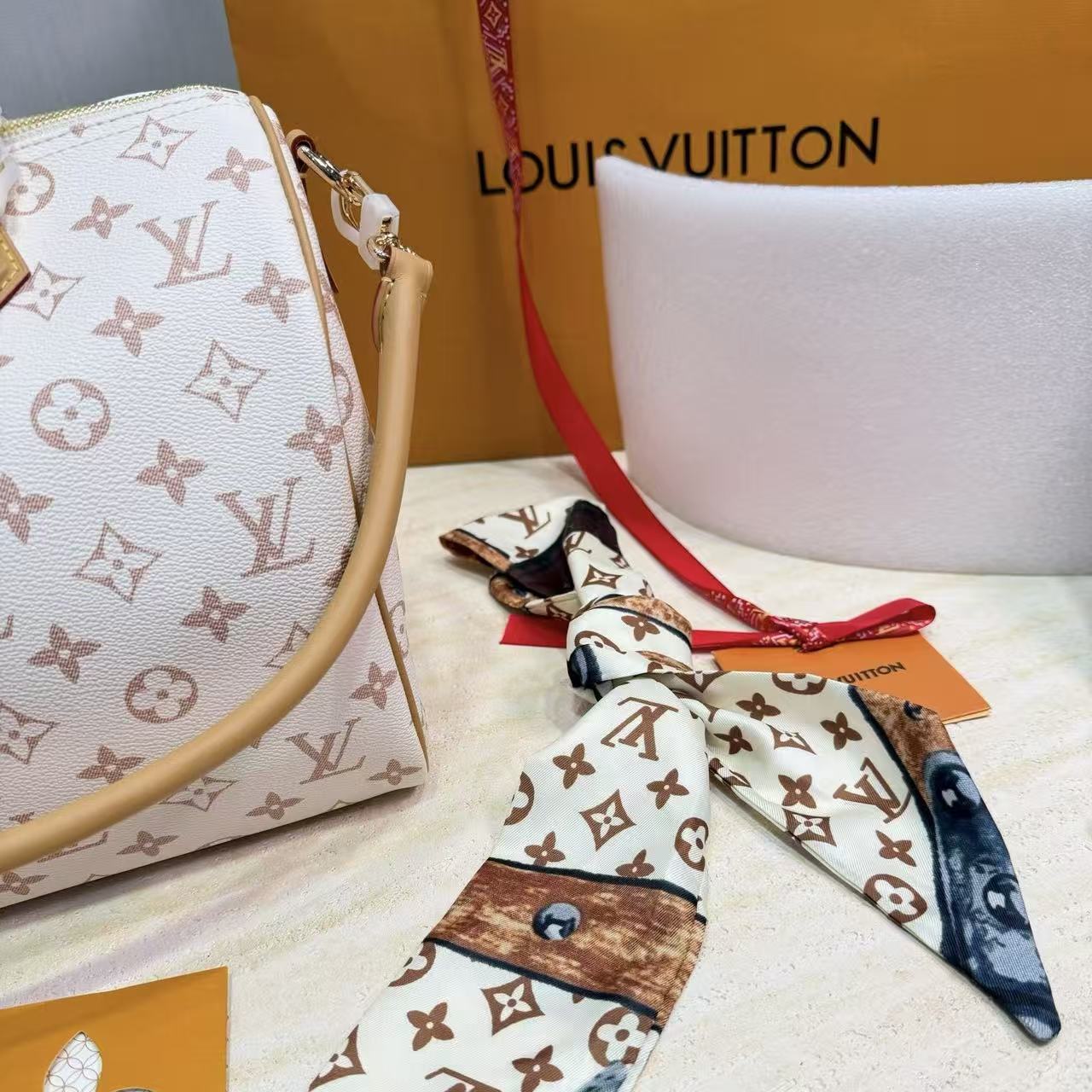 LV SoftSpeedyハンドバッグ【50％割引+送料無料】