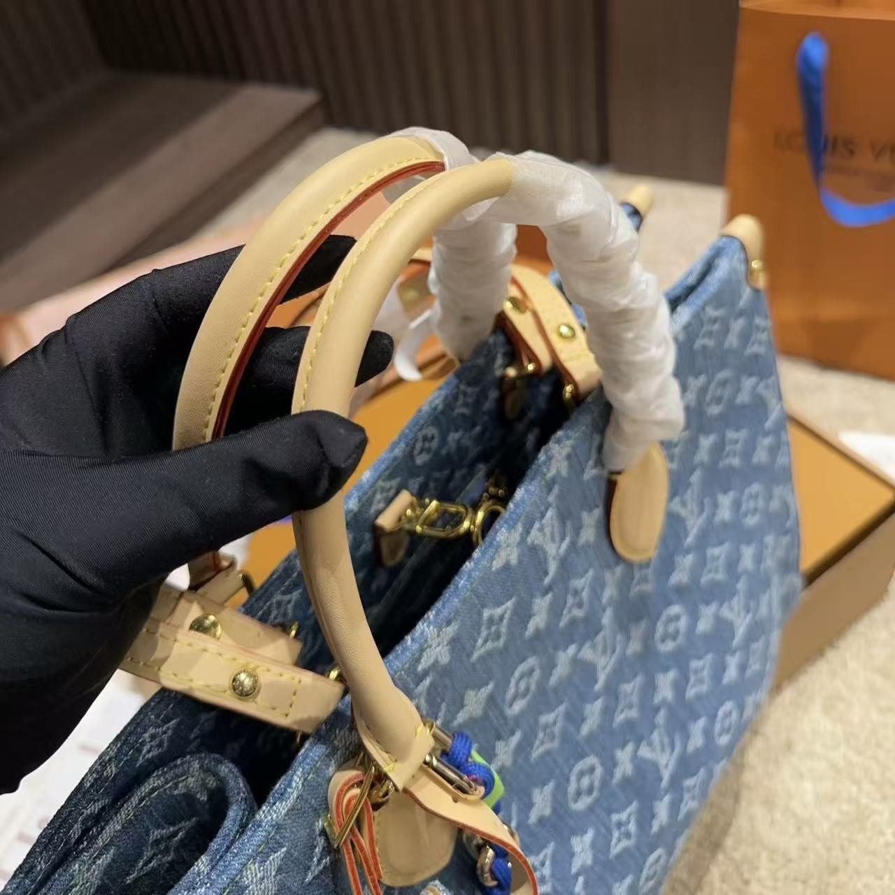 LV Onthegoデニムのハンドバッグ【50％割引+送料無料】